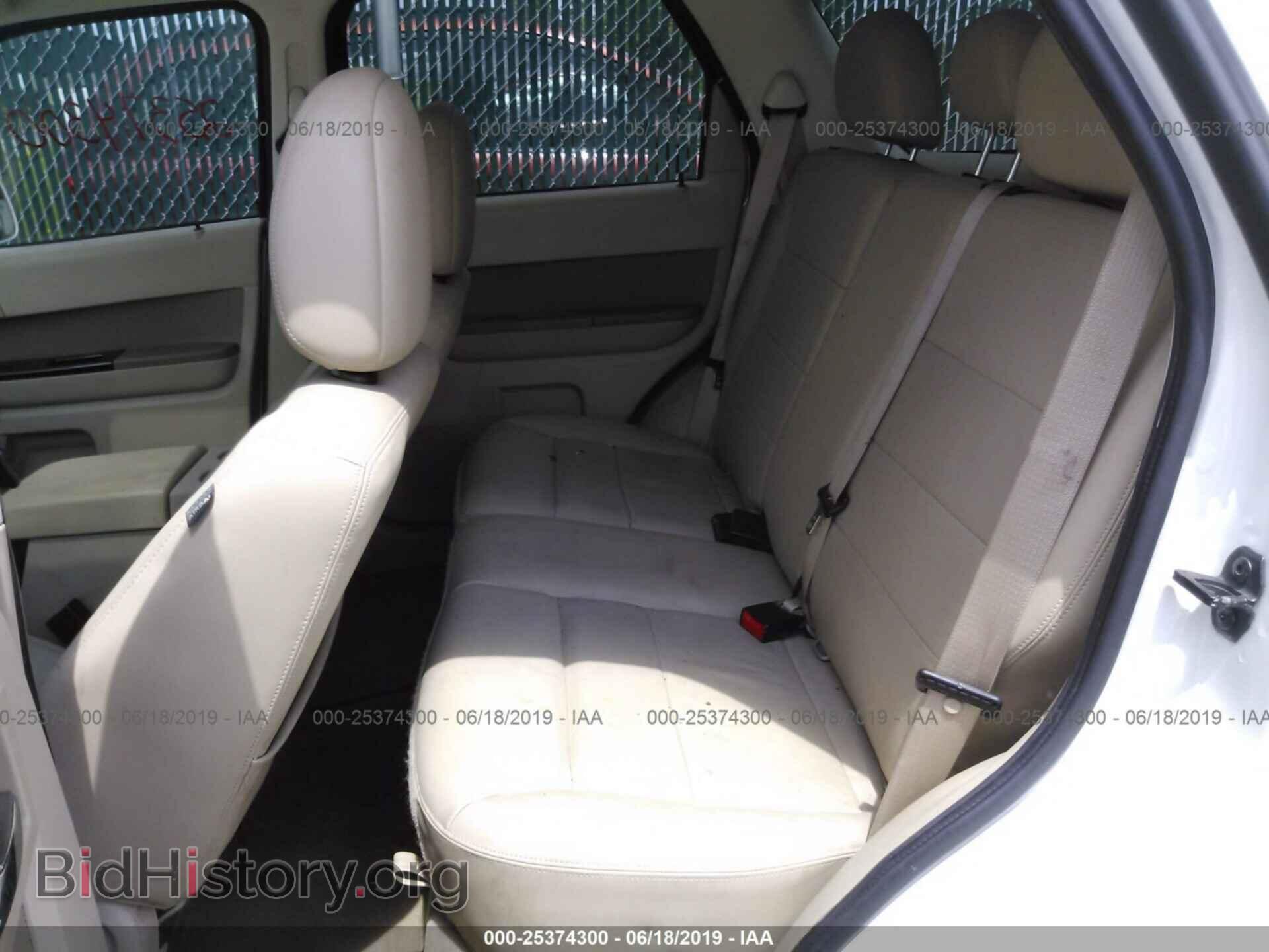 2011 FORD ESCAPE - VIN: 1FMCU0EG1BKC02243 - Фото 8
