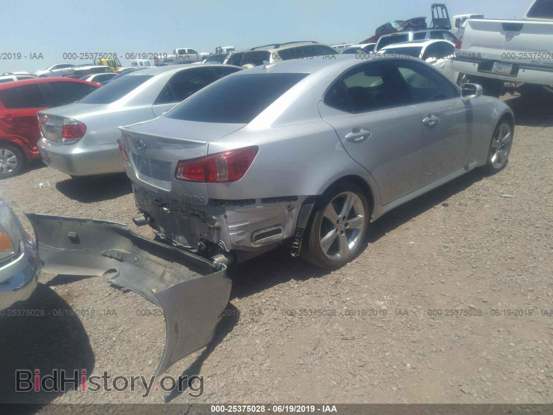 2011 LEXUS IS - VIN: JTHBF5C28B5147012 - Фото 4