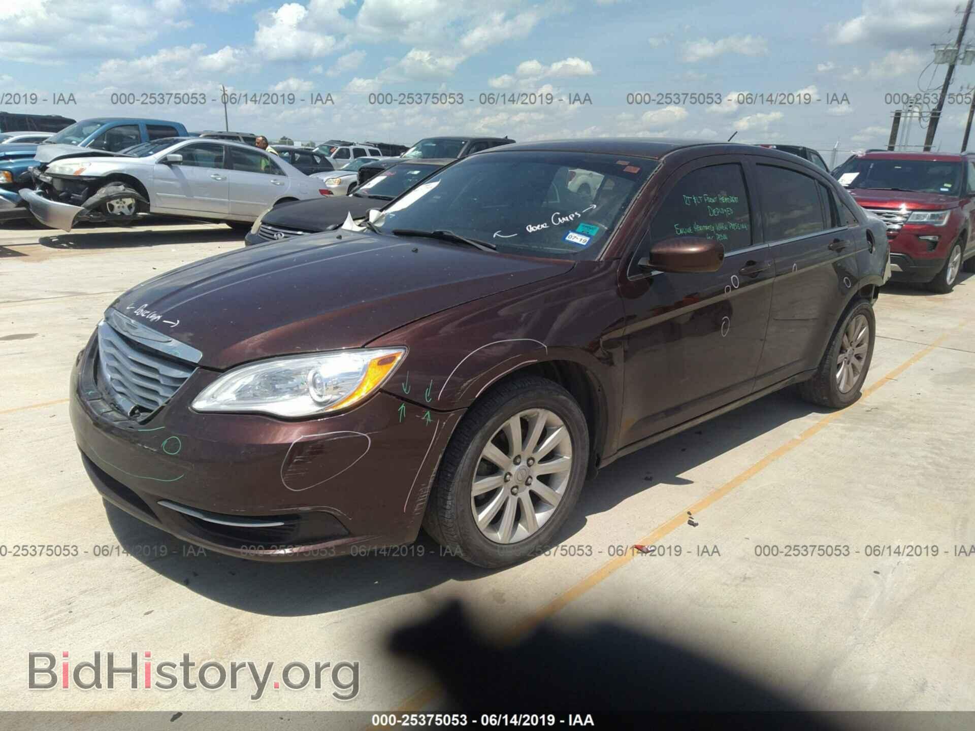 2013 CHRYSLER 200 - VIN: 1C3CCBBB6DN676447 - Photo 2