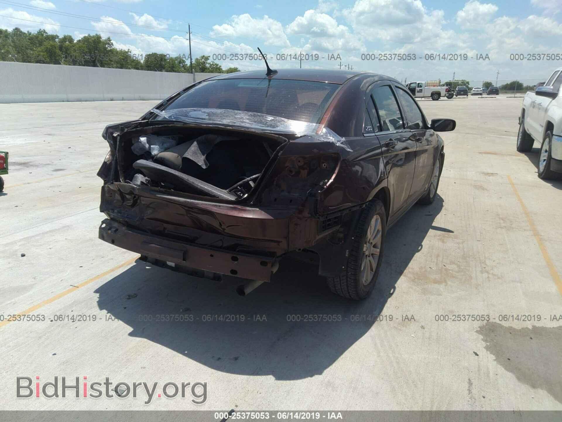 2013 CHRYSLER 200 - VIN: 1C3CCBBB6DN676447 - Photo 4