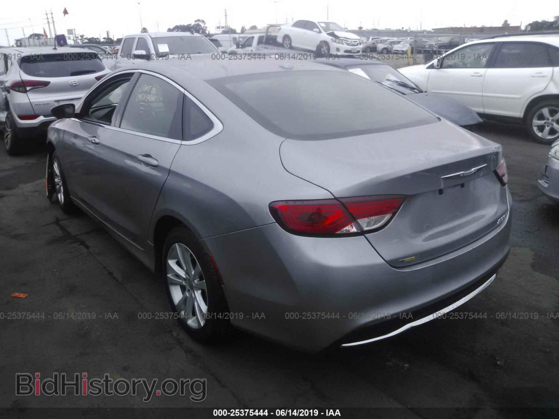 2016 CHRYSLER 200 - VIN: 1C3CCCAB8GN105781 - Photo 3