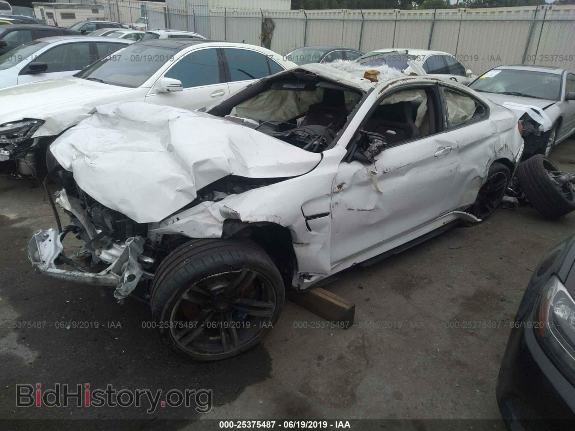 2016 BMW M4 - VIN: WBS3R9C56GK338461 - Фото 2