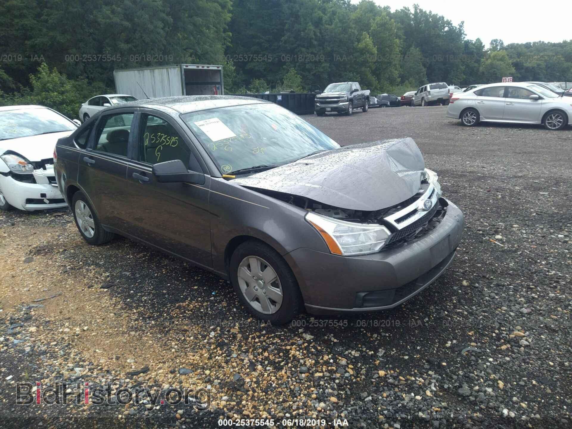 Photo 1FAHP3EN2BW193892 - FORD FOCUS 2011