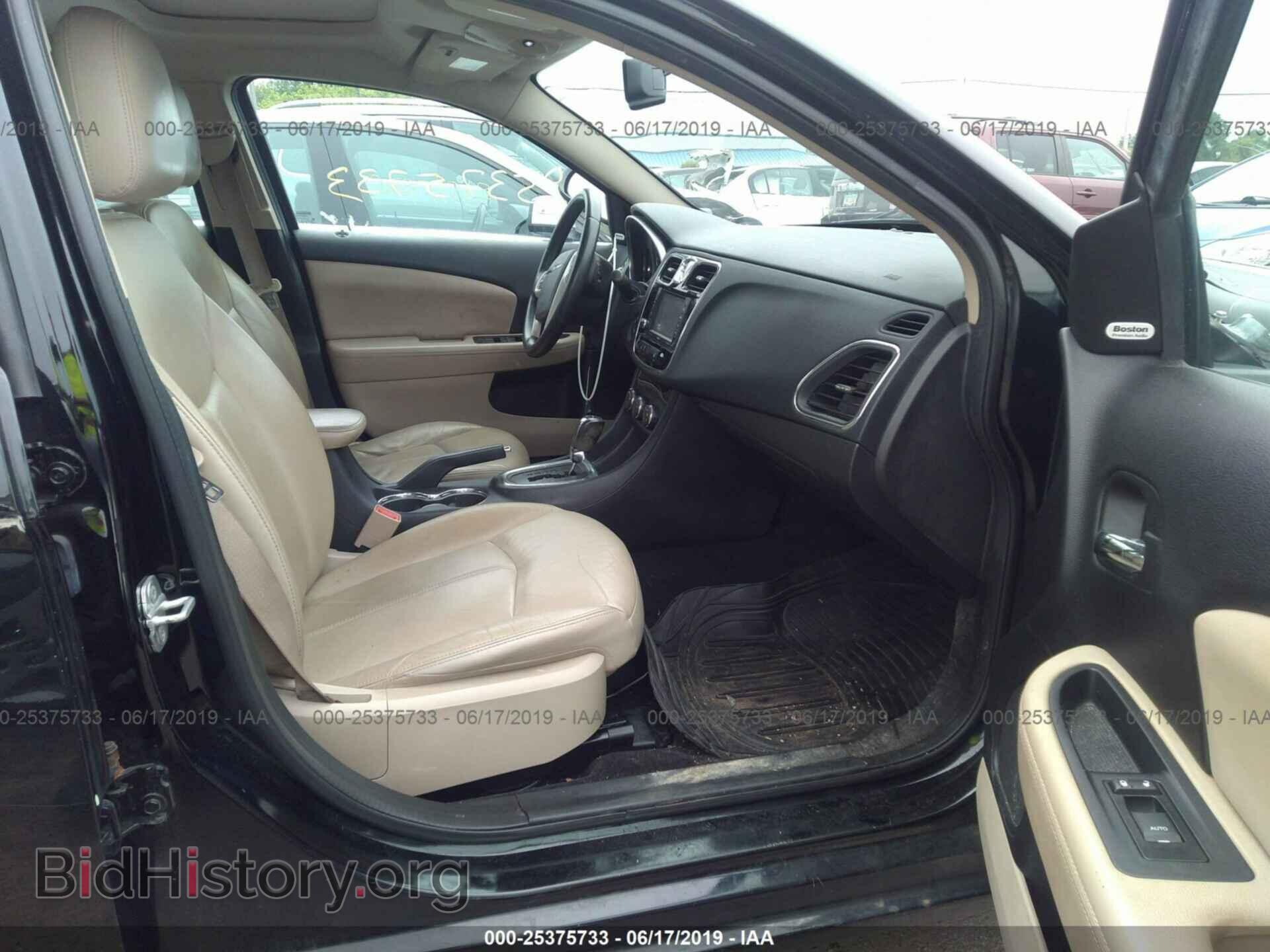 2011 CHRYSLER 200 - VIN: 1C3BC2FBXBN582588 - Фото 5