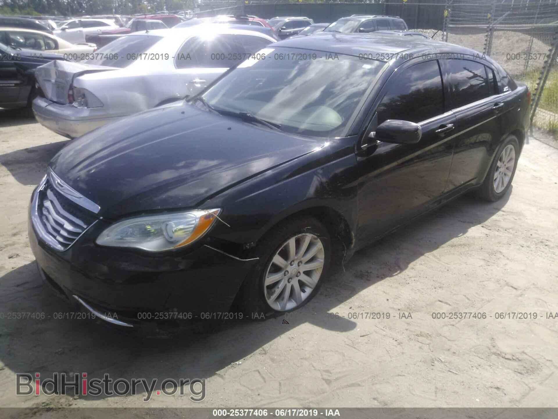 2013 CHRYSLER 200 - VIN: 1C3CCBBB9DN693663 - Photo 2