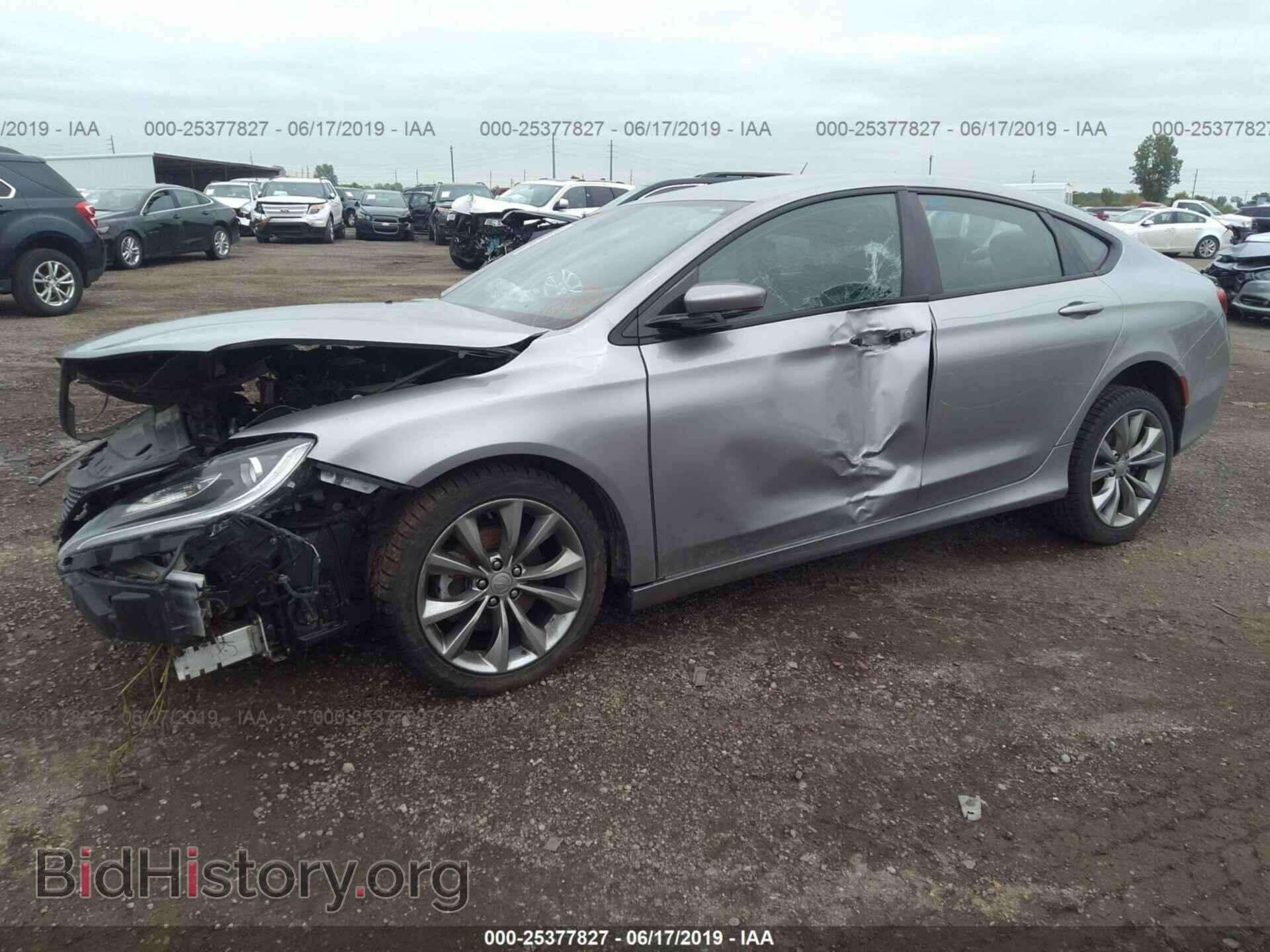 2015 CHRYSLER 200 - VIN: 1C3CCCBBXFN752888 - Photo 2