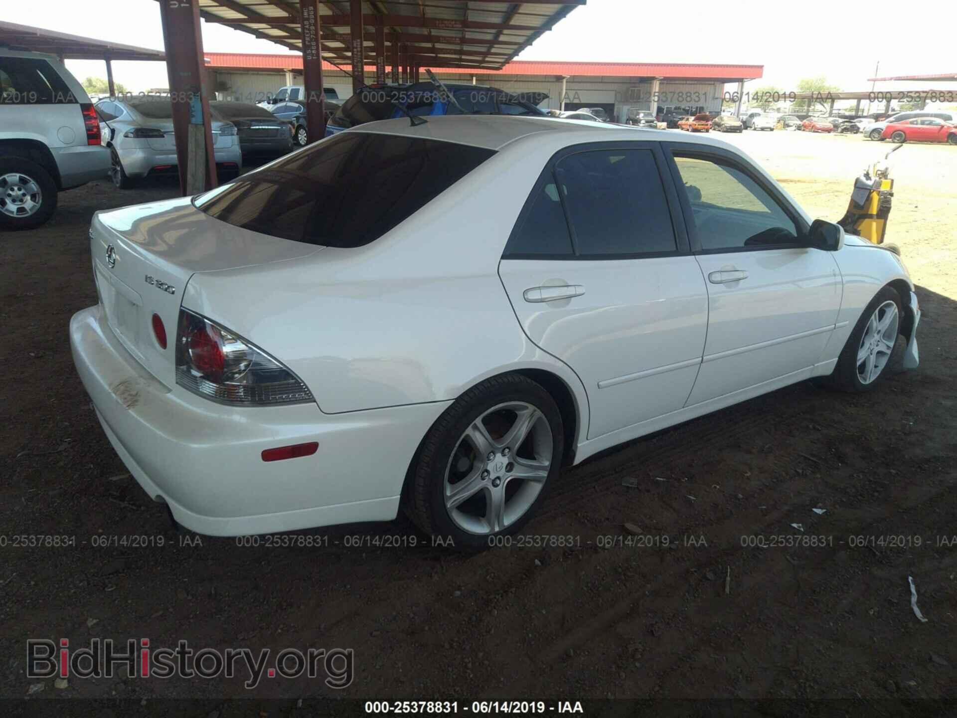 2001 LEXUS IS - VIN: JTHBD182510024500 - Photo 4