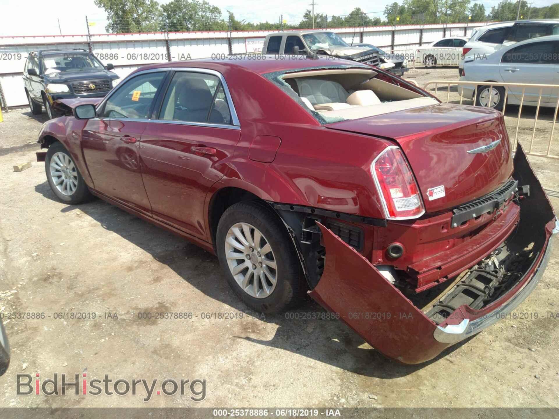2014 CHRYSLER 300 - VIN: 2C3CCAAGXEH200297 - Фото 3