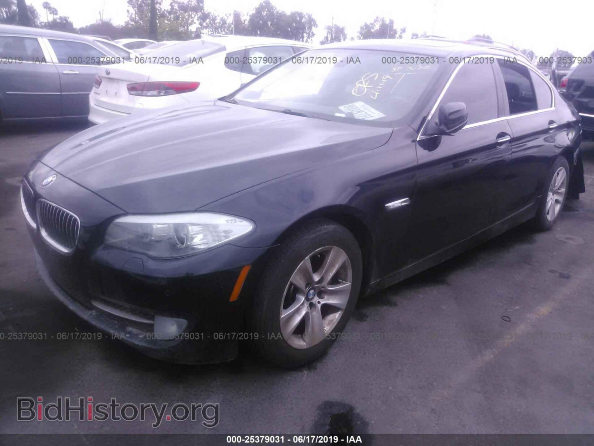 2012 BMW 528 - VIN: WBAXG5C58CDW24606 - Фото 2