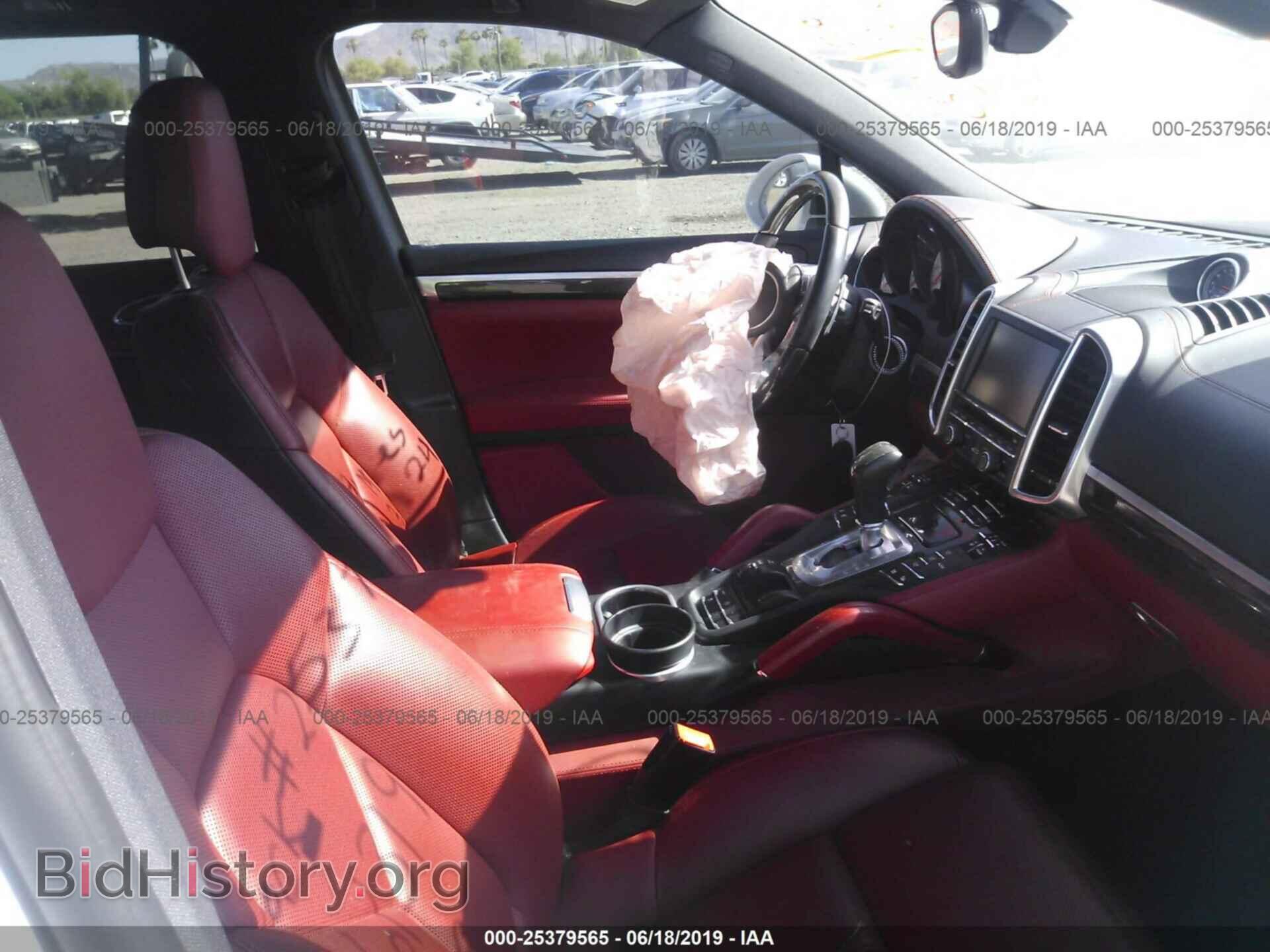 2016 PORSCHE CAYENNE - VIN: WP1AB2A25GLA96063 - Photo 5