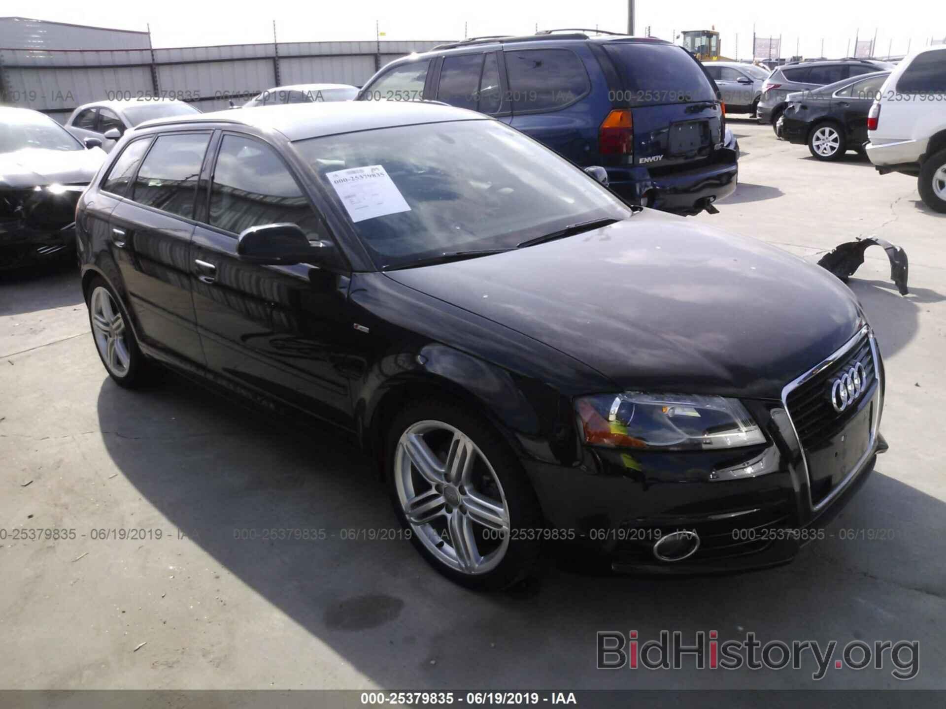 Photo WAUPEAFMXDA023542 - AUDI A3 2013