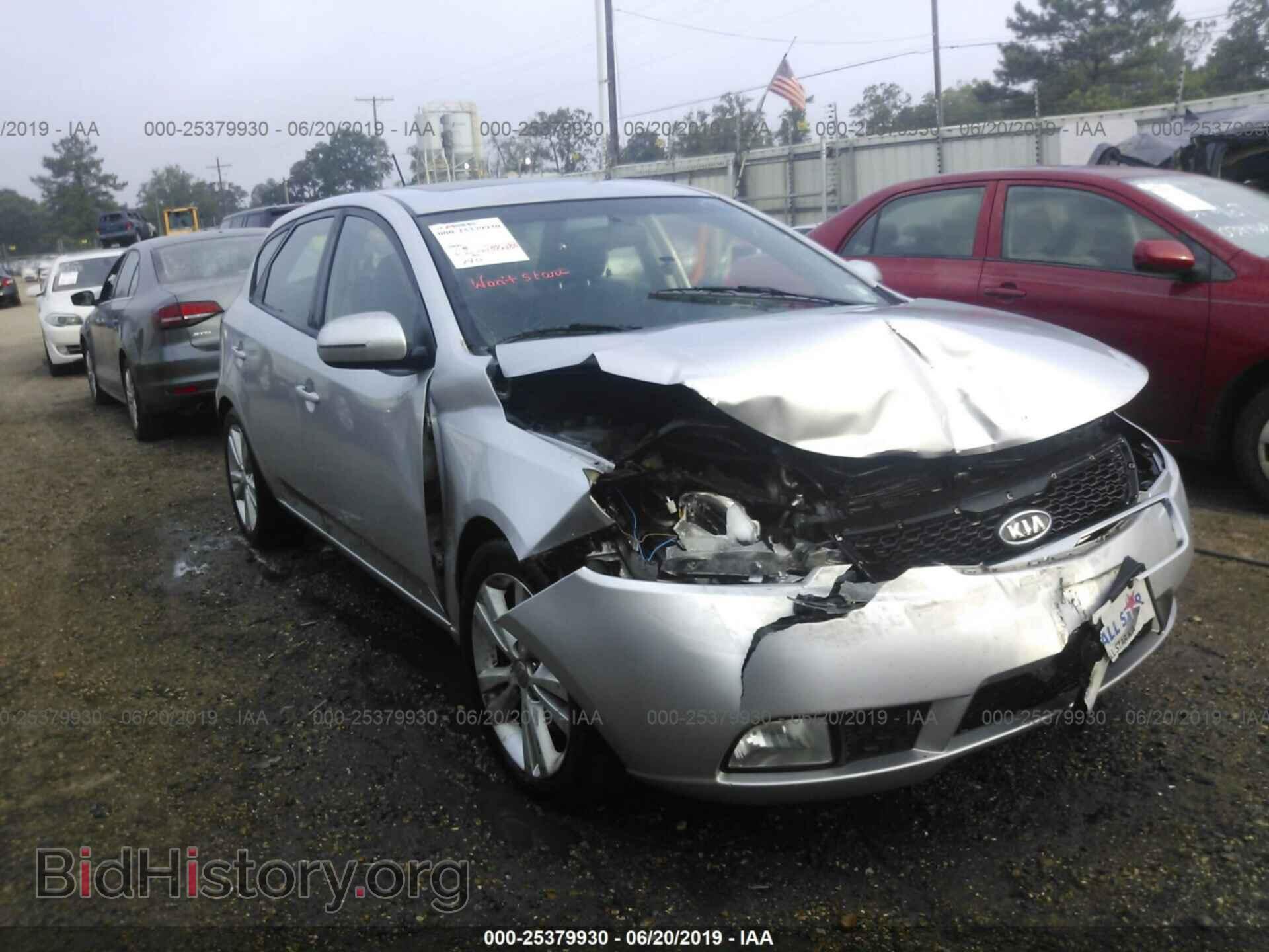 Фотография KNAFW5A32C5595355 - KIA FORTE 2012