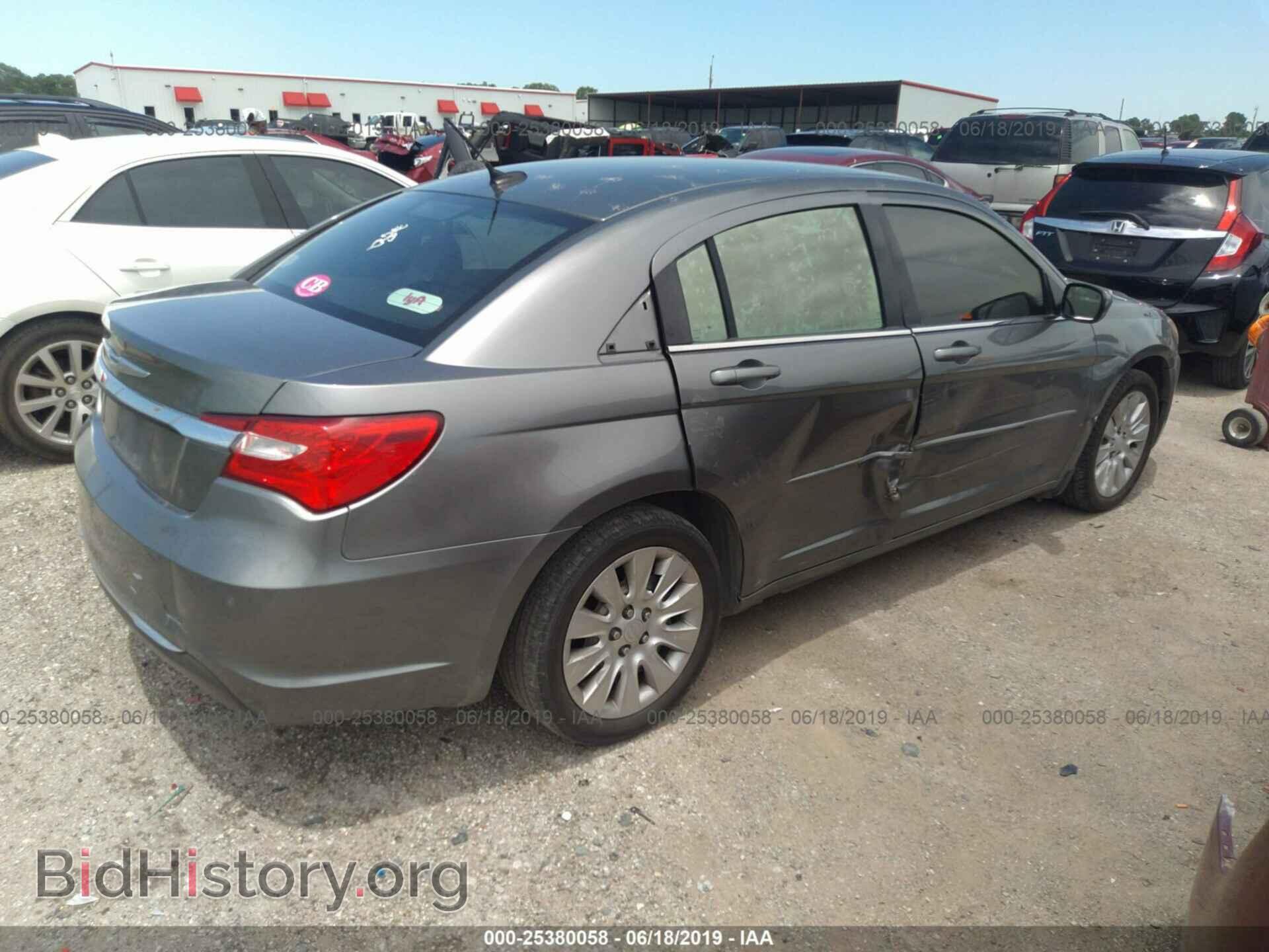 2013 CHRYSLER 200 - VIN: 1C3CCBAB4DN568720 - Фото 4
