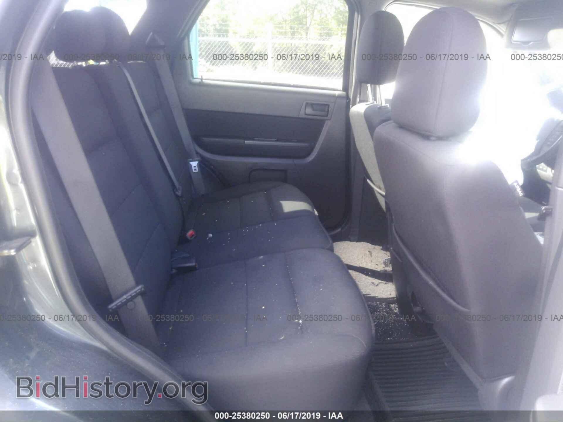 2009 FORD ESCAPE - VIN: 1FMCU93G49KD03777 - Photo 8