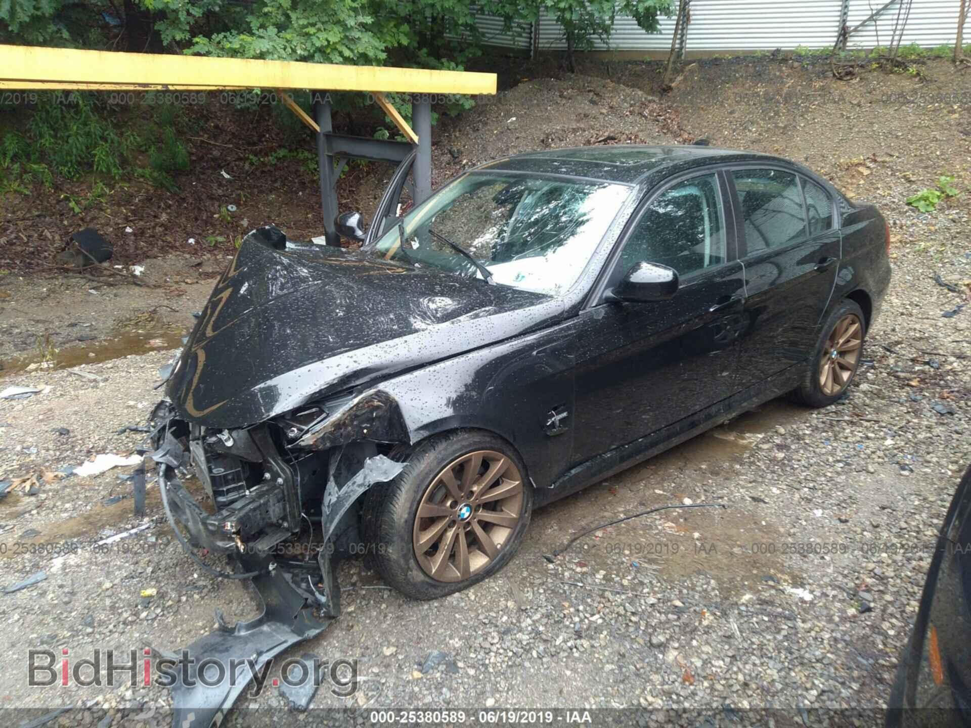 2011 BMW 328 - VIN: WBAPK5C52BA811337 - Фото 2