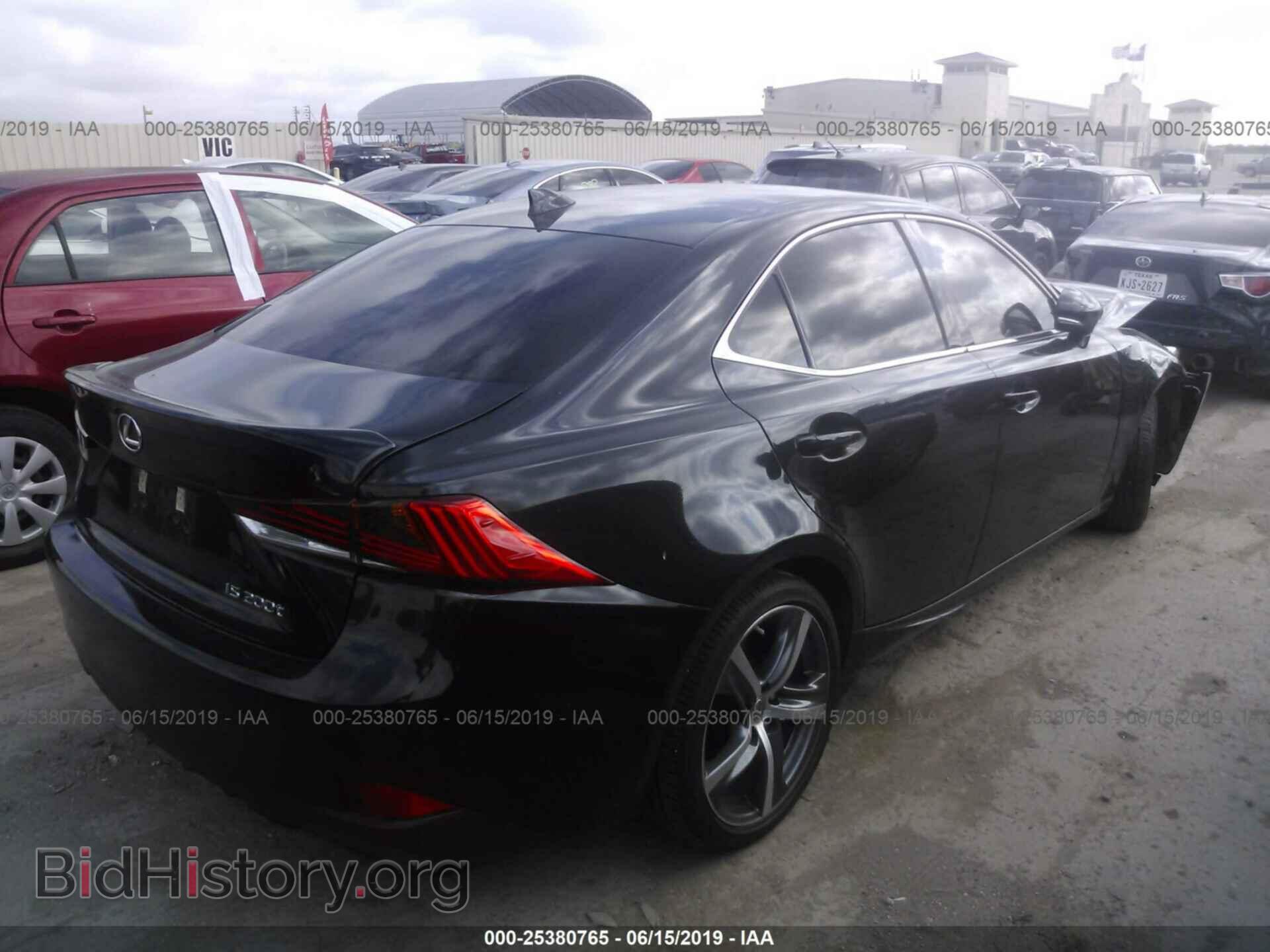2017 LEXUS IS - VIN: JTHBA1D2XH5046908 - Фото 4
