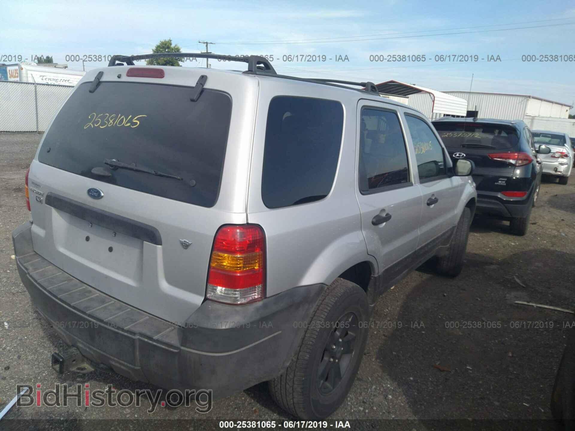 2005 FORD ESCAPE - VIN: 1FMYU93185KD39631 - Фото 4
