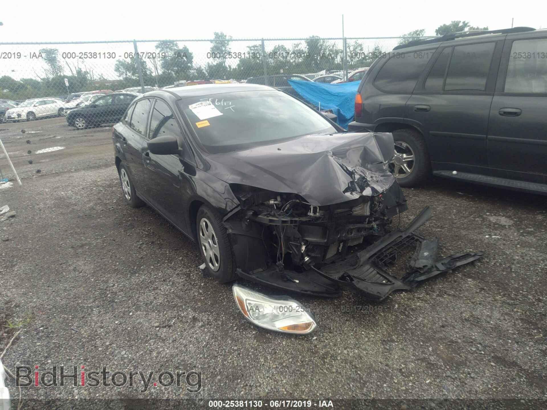 Photo 1FAHP3E20CL287889 - FORD FOCUS 2012