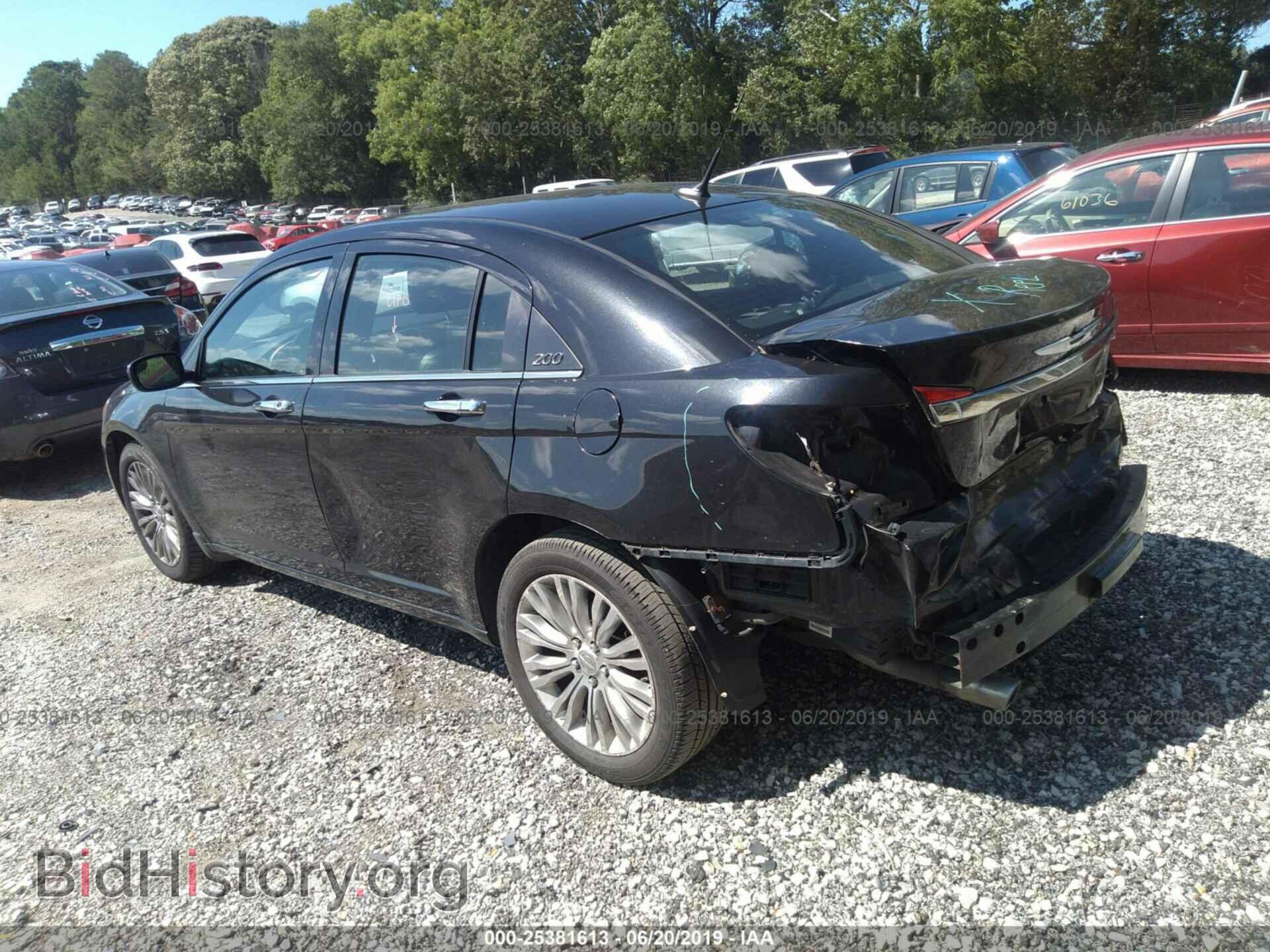 2011 CHRYSLER 200 - VIN: 1C3BC2FG0BN503974 - Фото 3