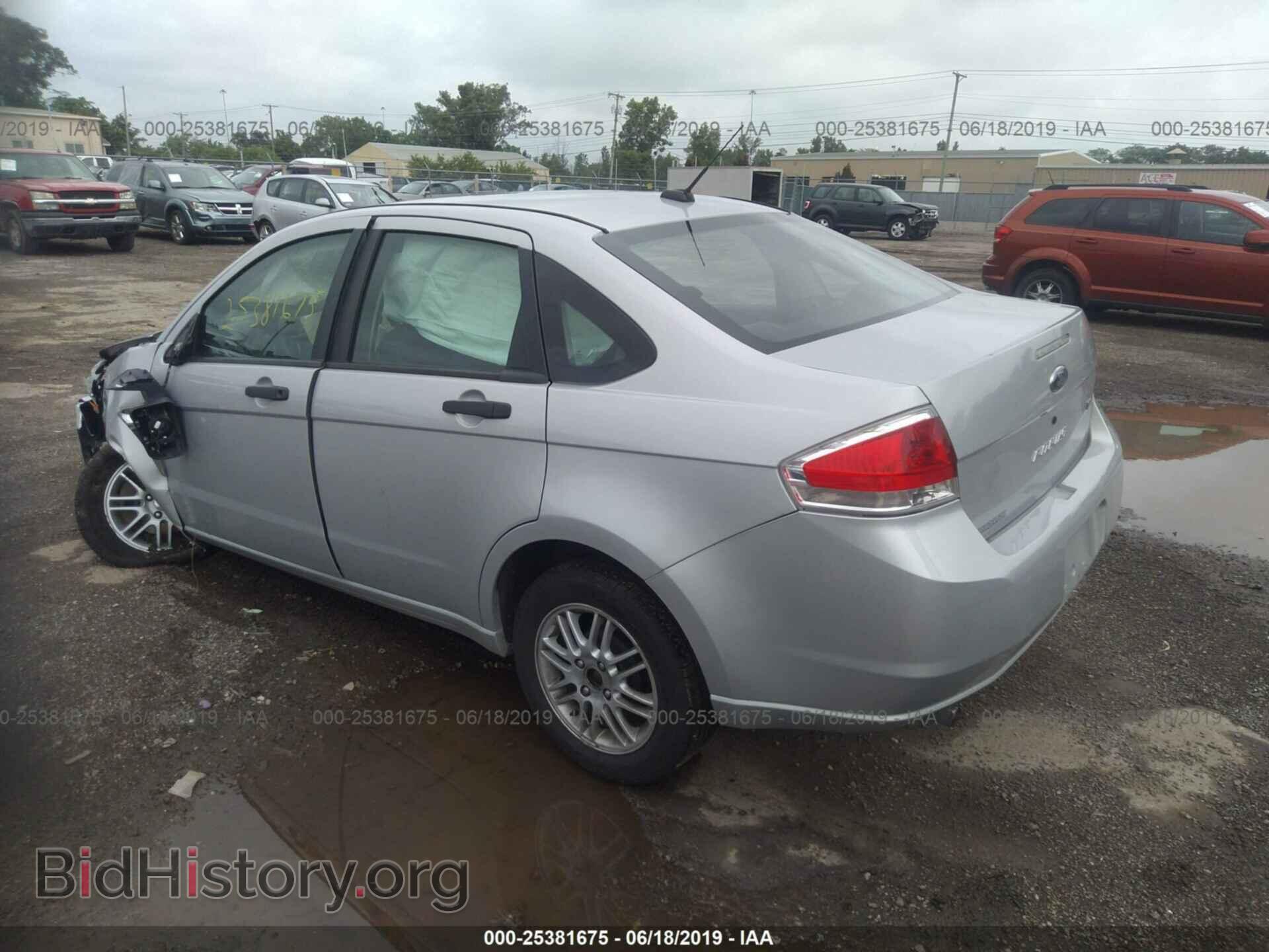 2008 FORD FOCUS - VIN: 1FAHP35N38W297154 - Фото 3