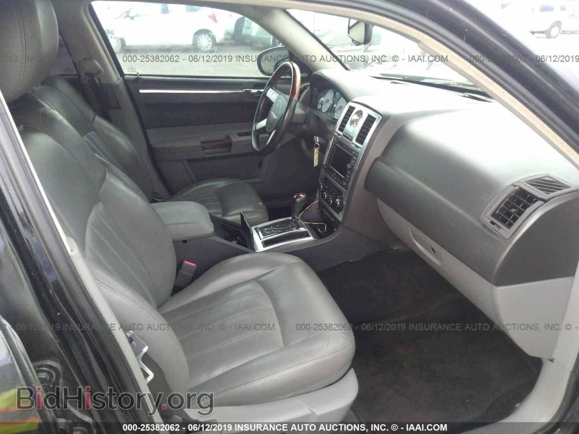 2005 CHRYSLER 300C - VIN: 2C3AA63H65H519194 - Фото 5