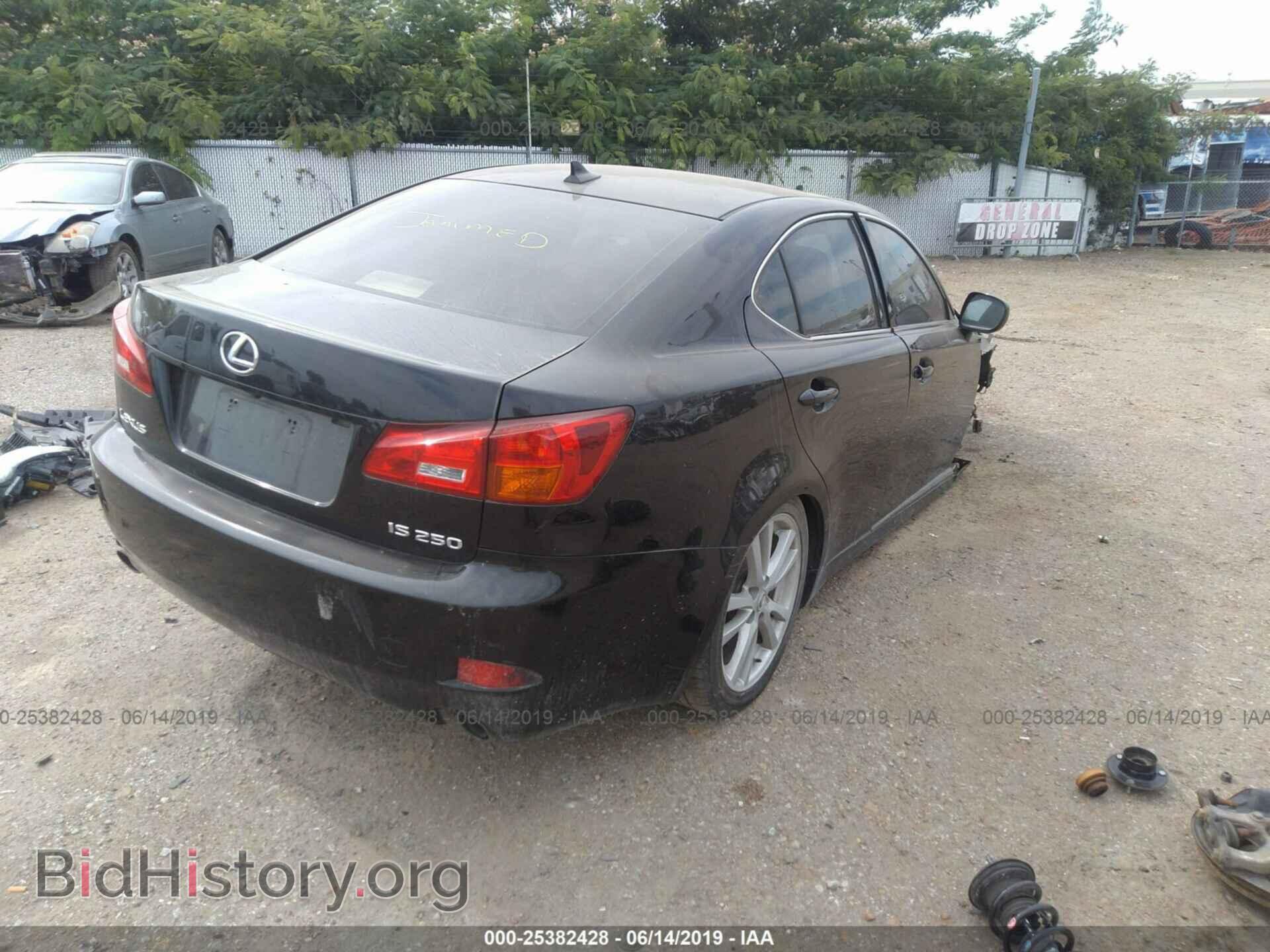 2007 LEXUS IS - VIN: JTHBK262772032464 - Photo 4