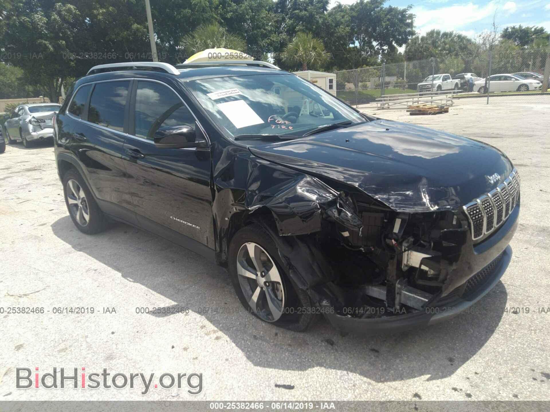 Фотография 1C4PJLDB7KD347944 - JEEP CHEROKEE 2019