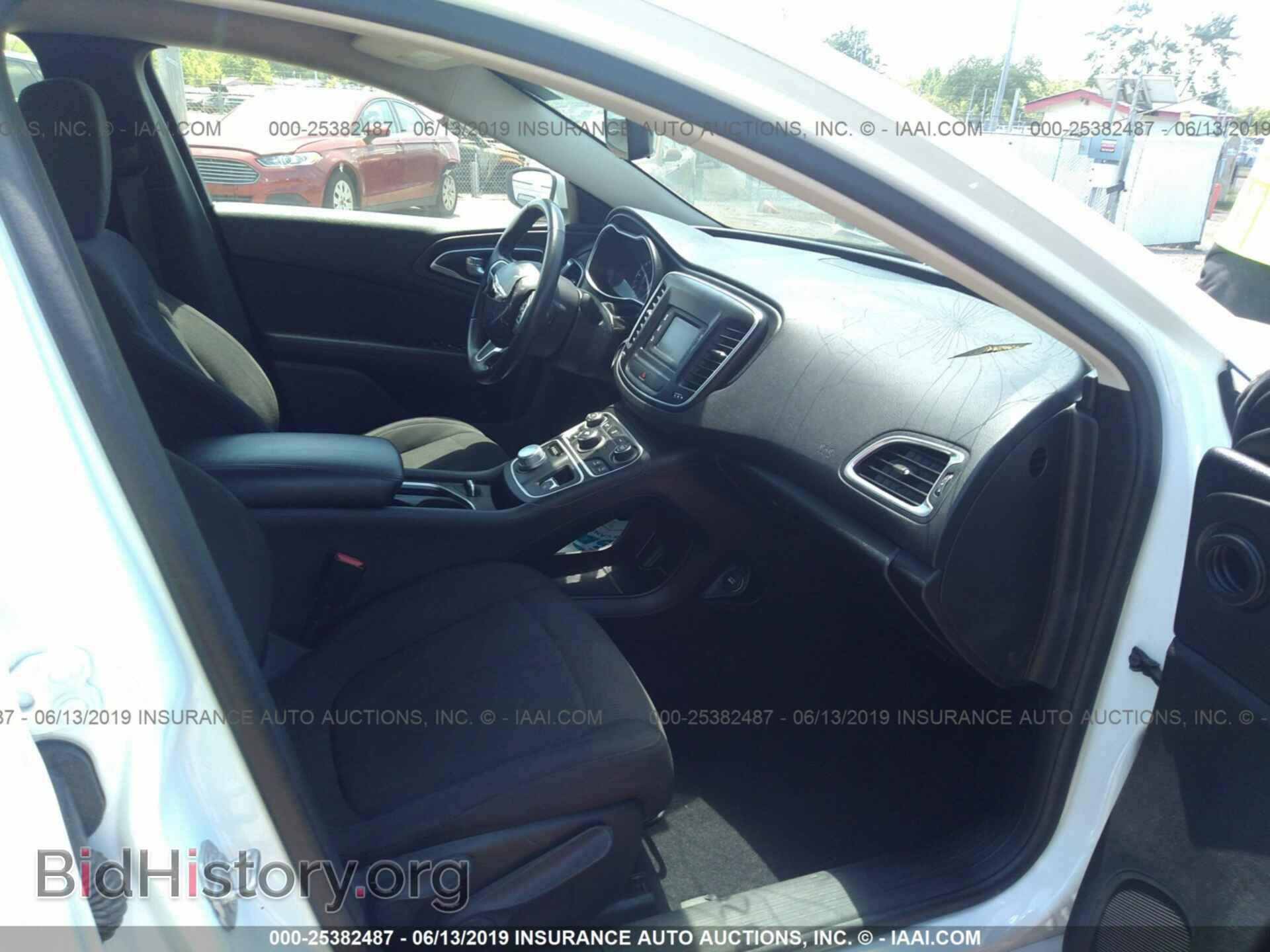 2016 CHRYSLER 200 - VIN: 1C3CCCABXGN164511 - Photo 5