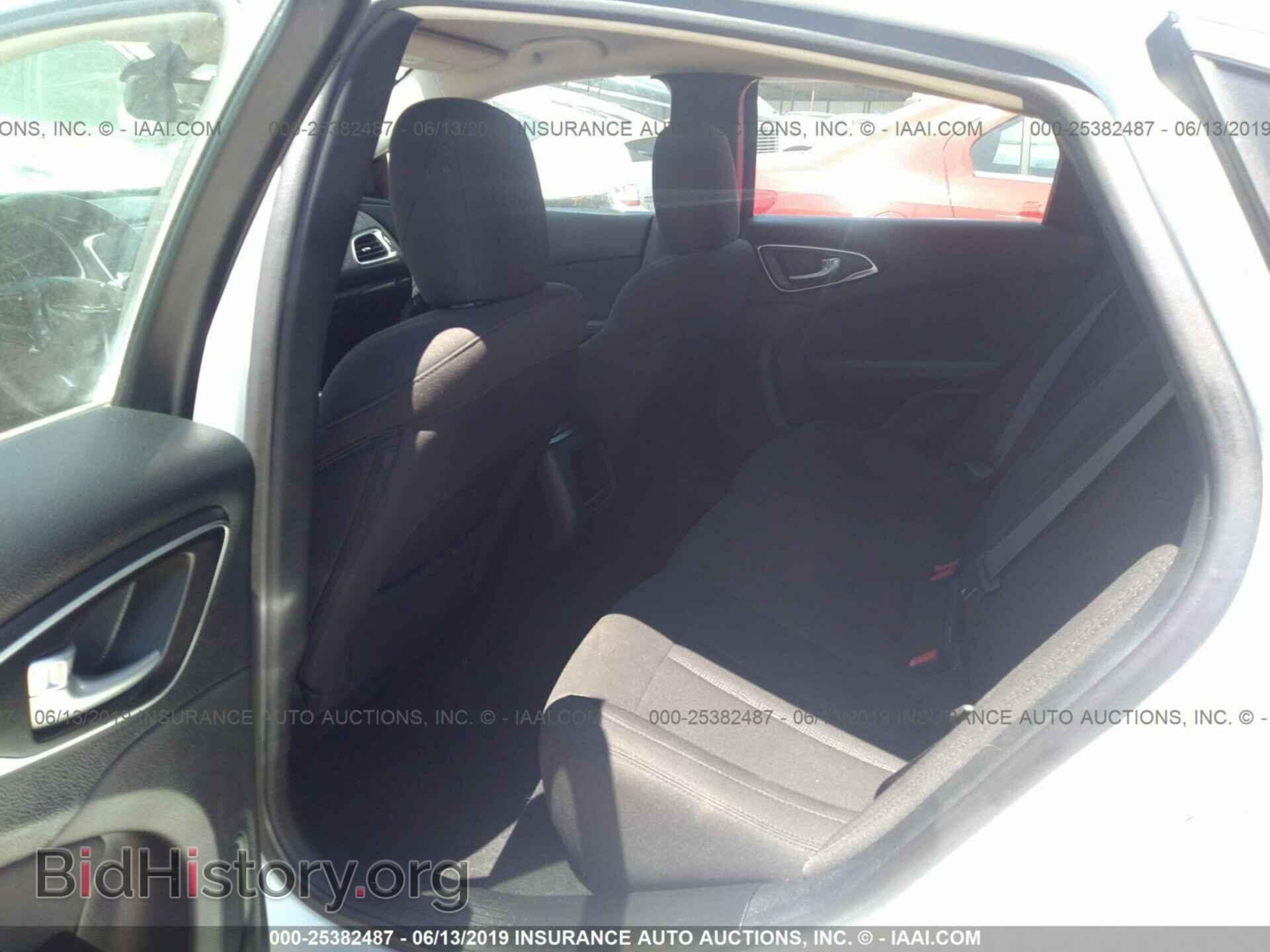 2016 CHRYSLER 200 - VIN: 1C3CCCABXGN164511 - Photo 8