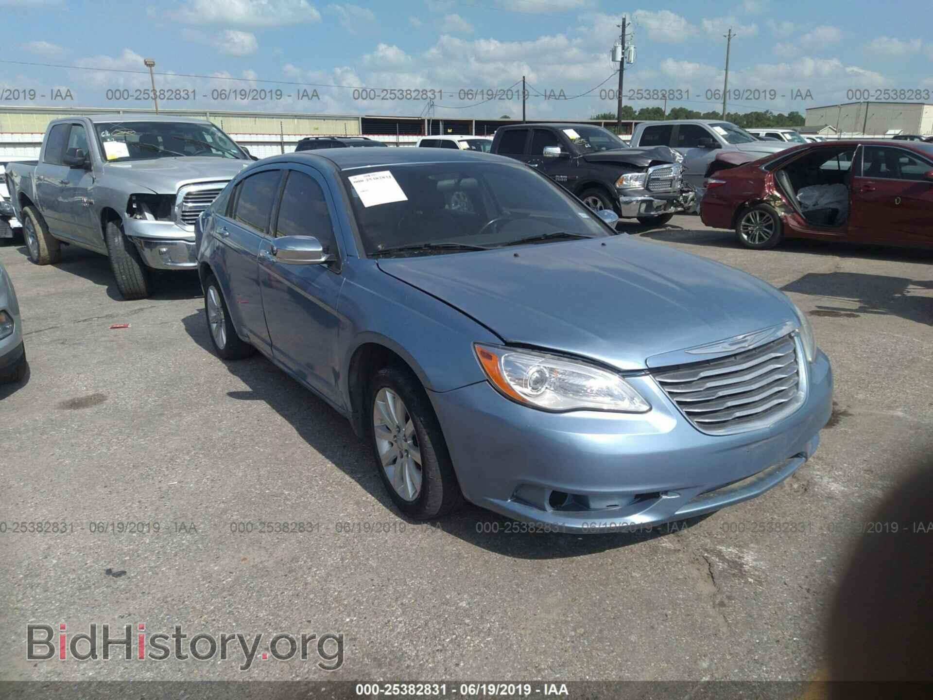 Фотография 1C3BC1FB3BN602643 - CHRYSLER 200 2011