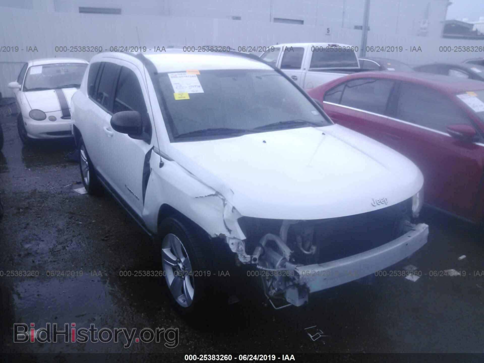Фотография 1J4NT1FA7BD171076 - JEEP COMPASS 2011