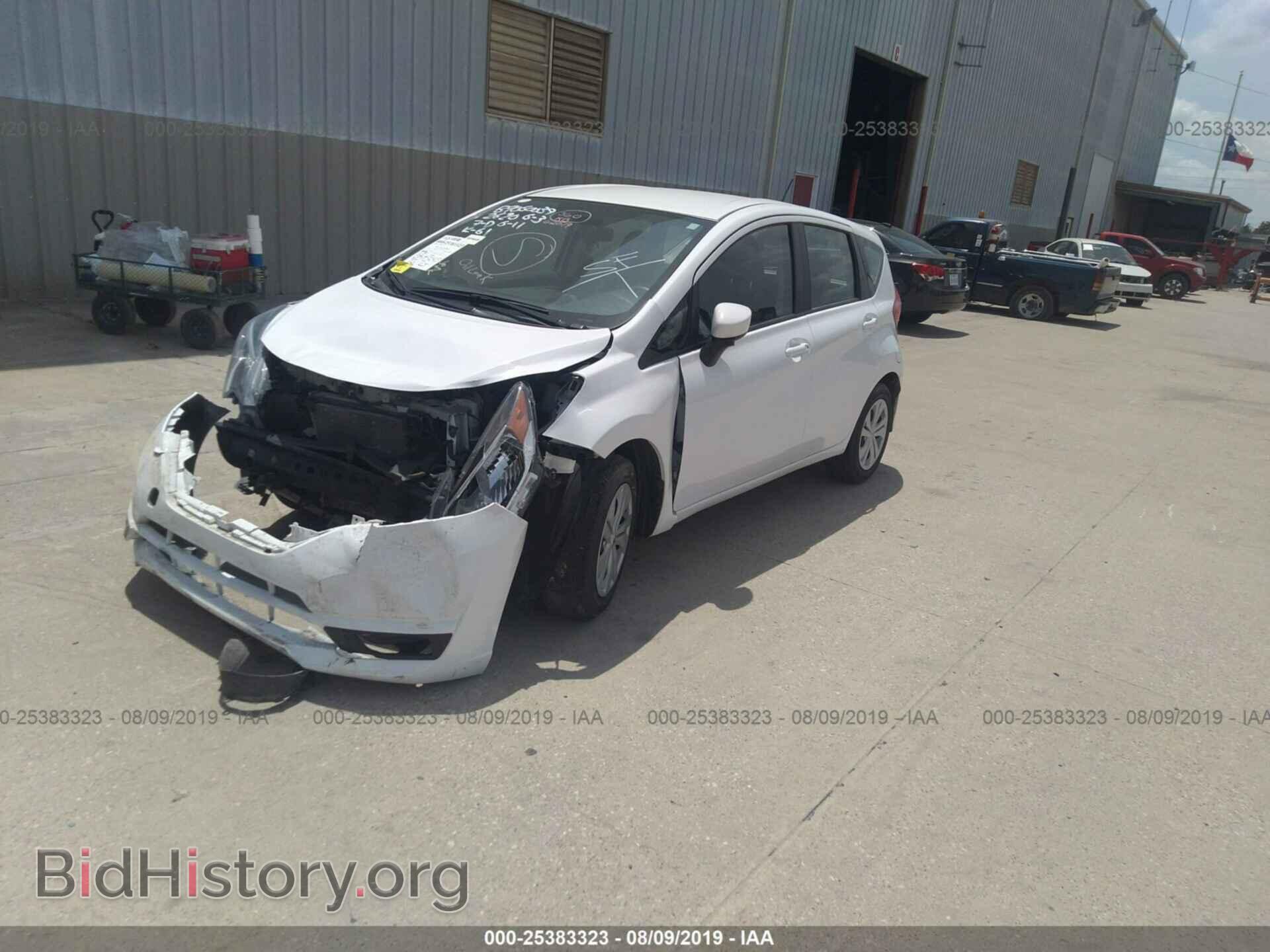 2018 NISSAN VERSA NOTE - VIN: 3N1CE2CP9JL352620 - Фото 2