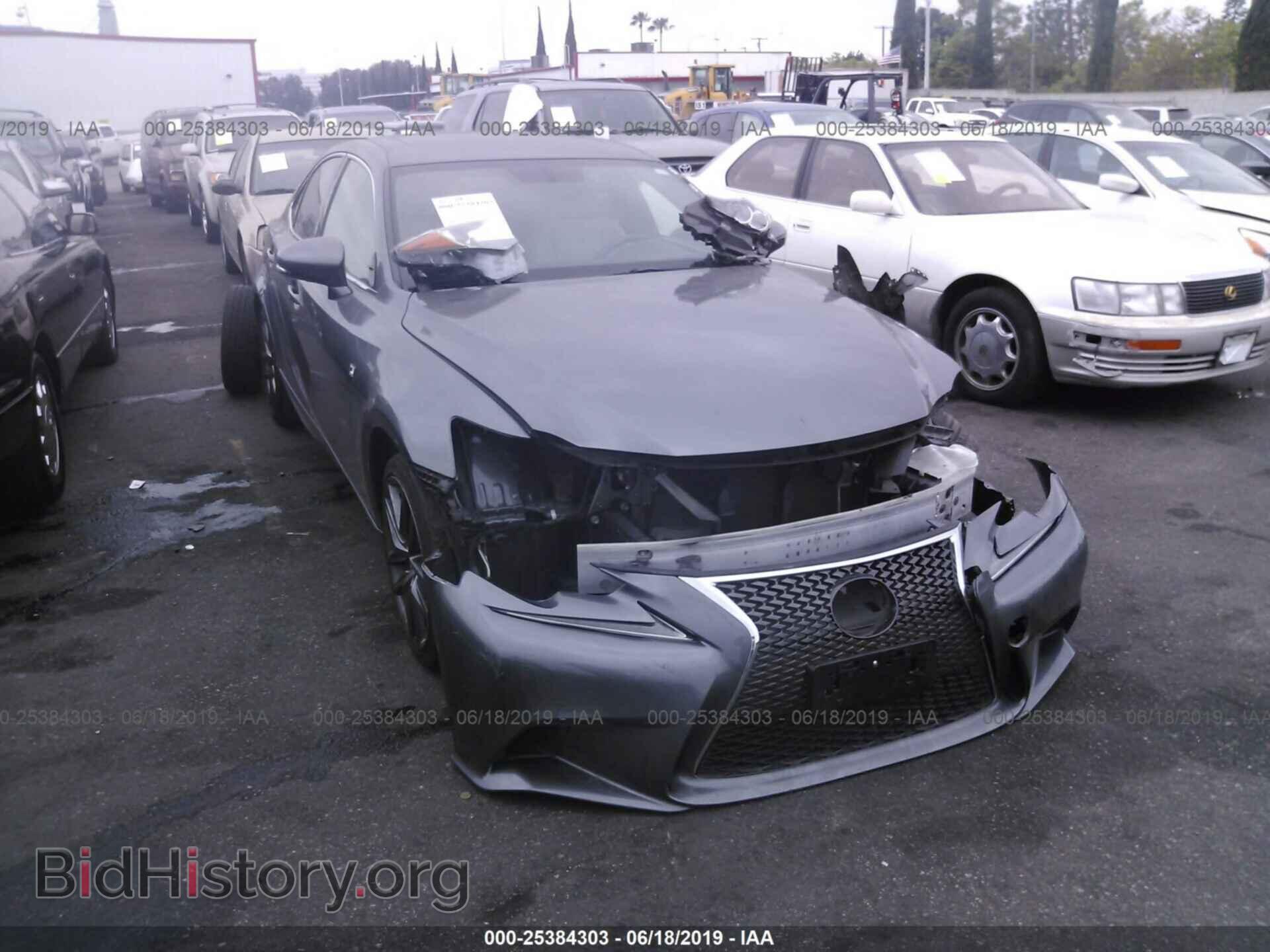 Фотография JTHBE1D26E5003358 - LEXUS IS 2014