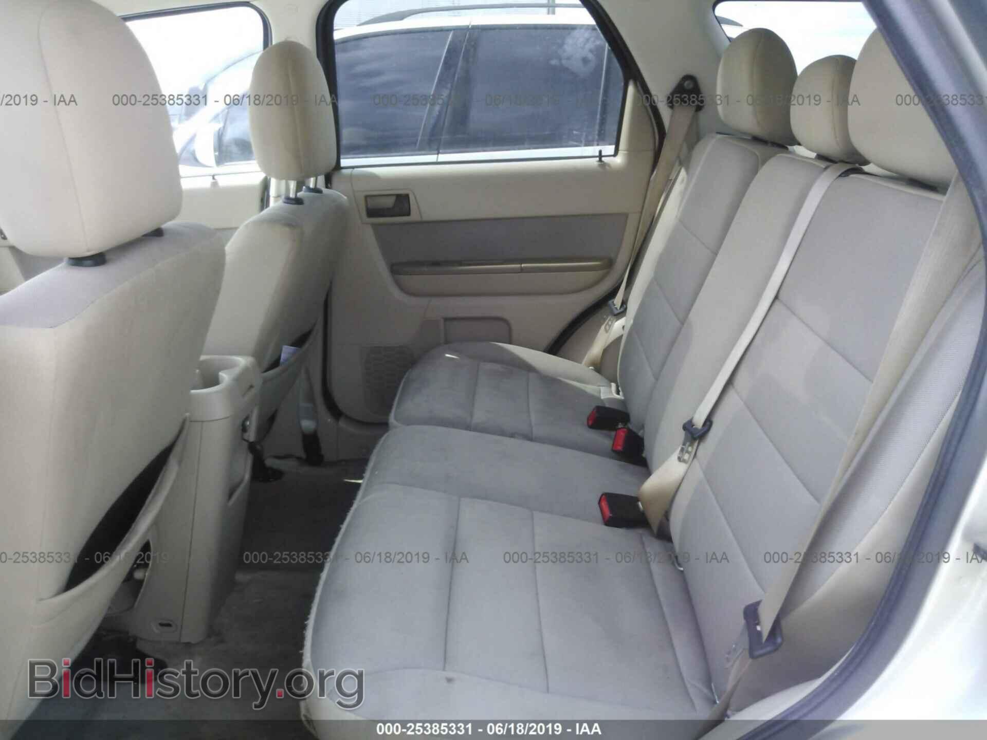 2011 FORD ESCAPE - VIN: 1FMCU9DG8BKA20867 - Фото 8