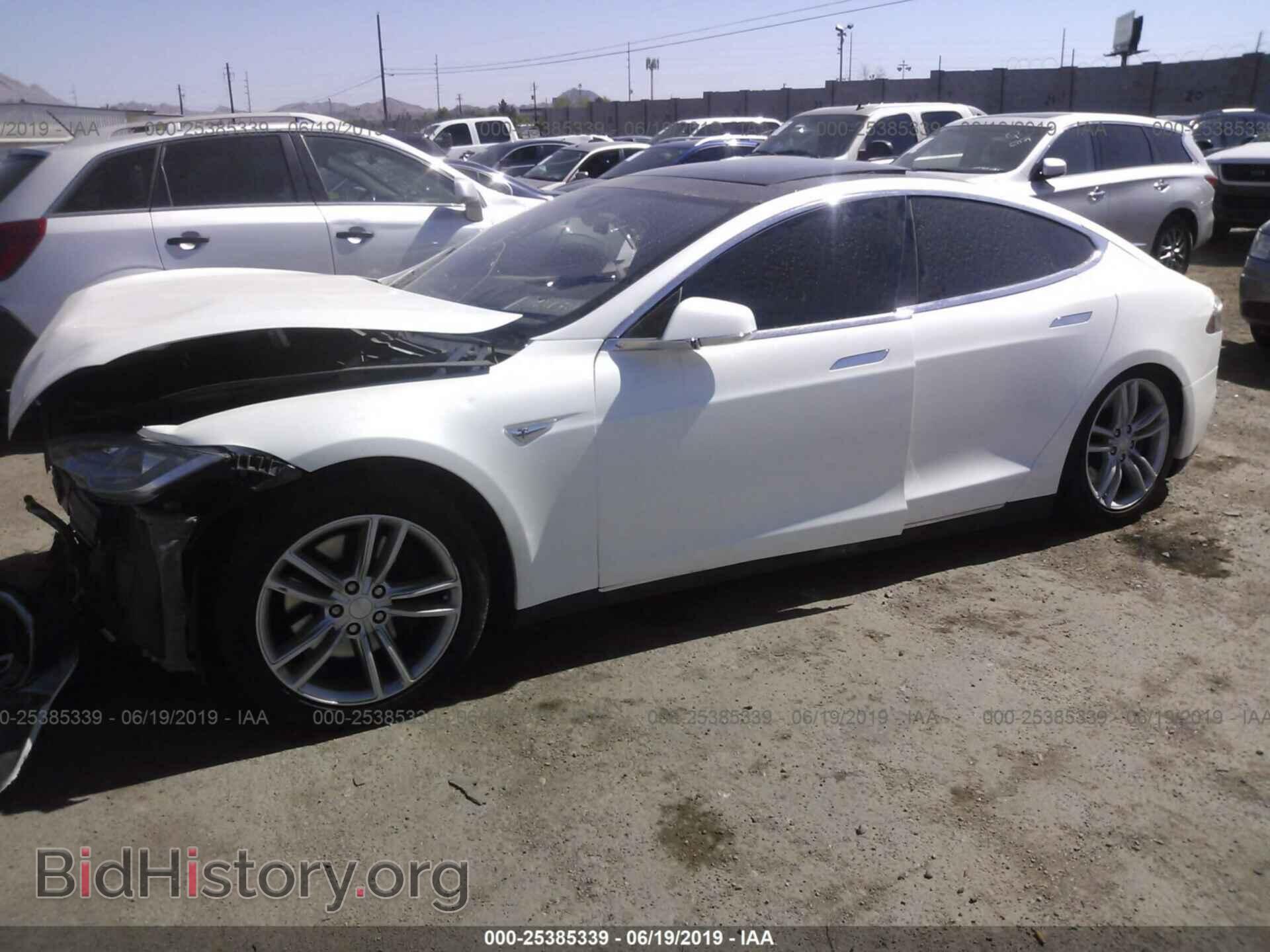 2015 TESLA MODEL S - VIN: 5YJSA1E11FF105198 - Фото 2