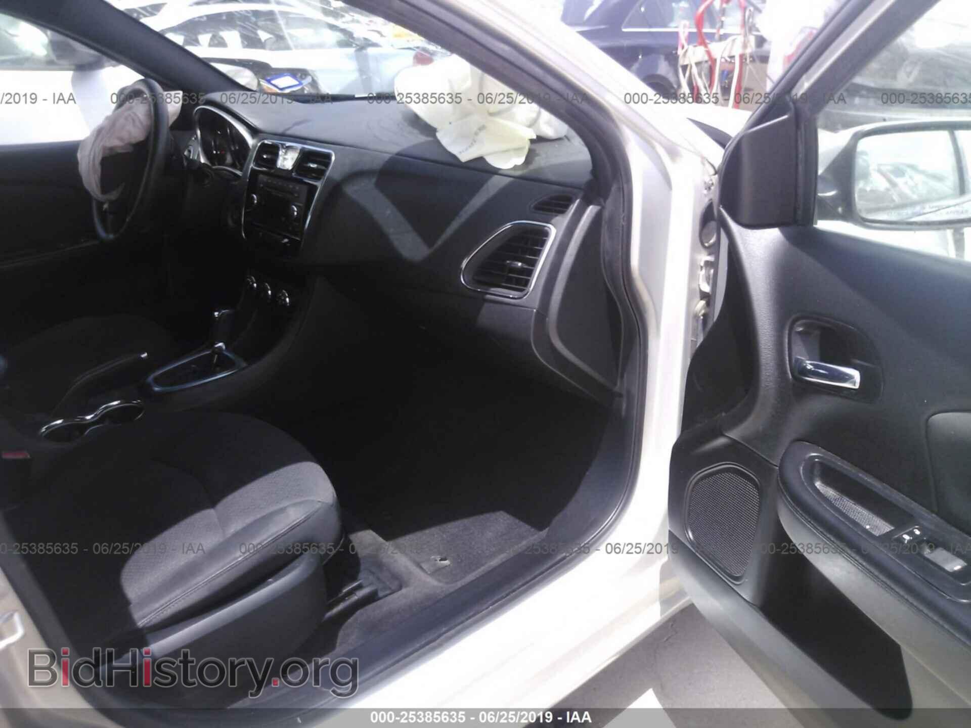 2012 CHRYSLER 200 - VIN: 1C3CCBAB1CN288705 - Фото 5