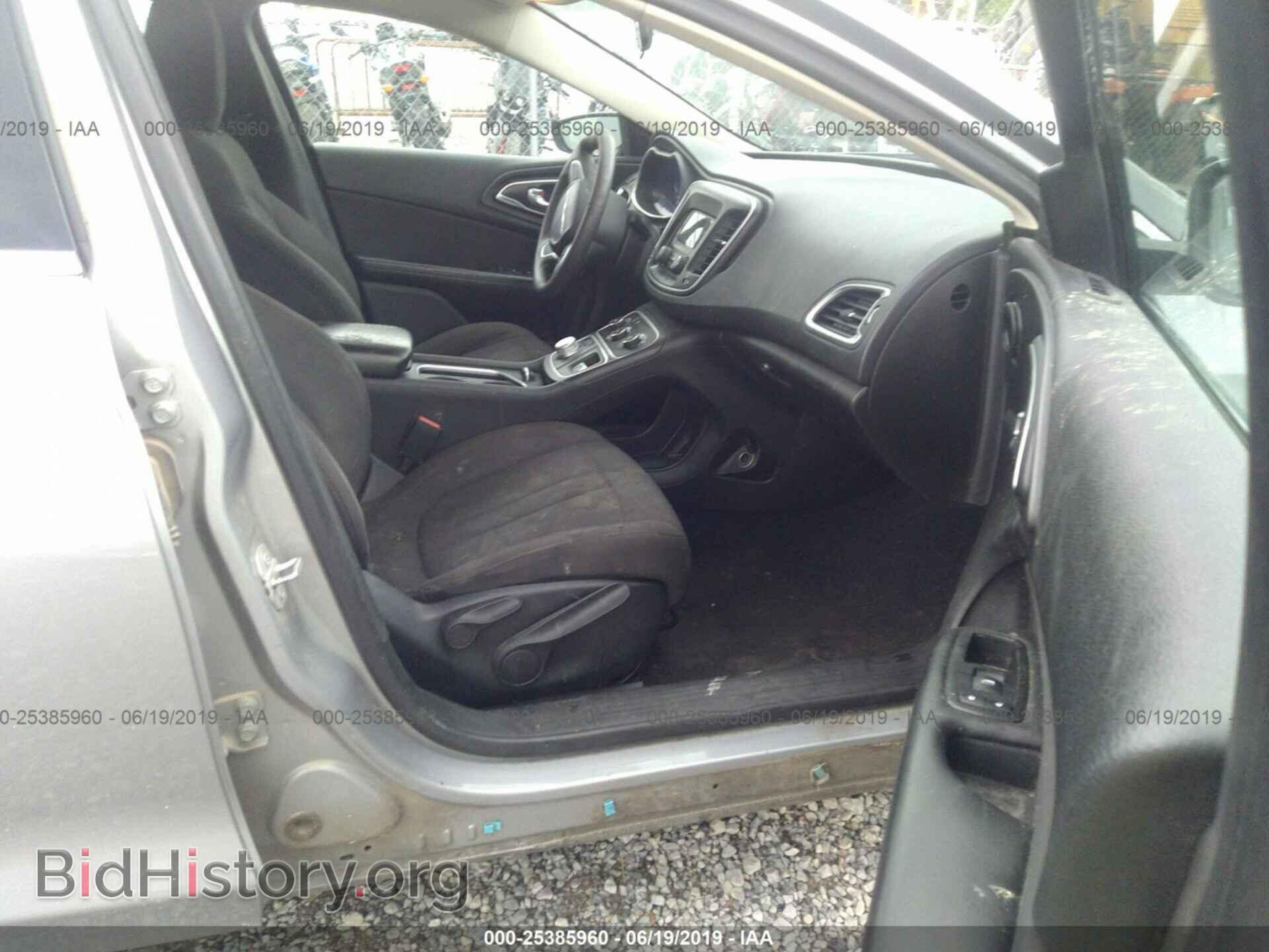 2015 CHRYSLER 200 - VIN: 1C3CCCFB2FN592676 - Photo 5