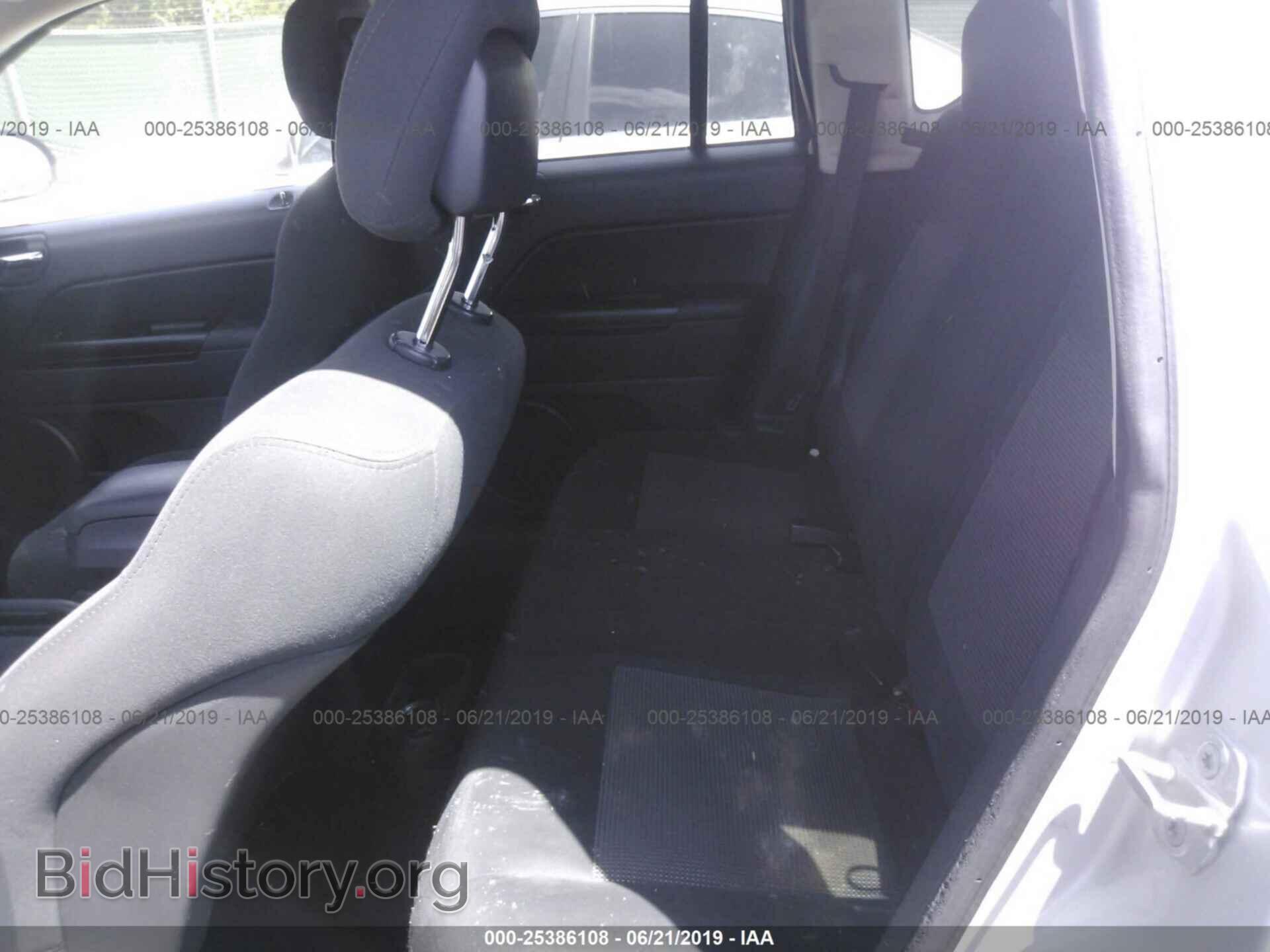 2011 JEEP COMPASS - VIN: 1J4NF1FB4BD277081 - Фото 8