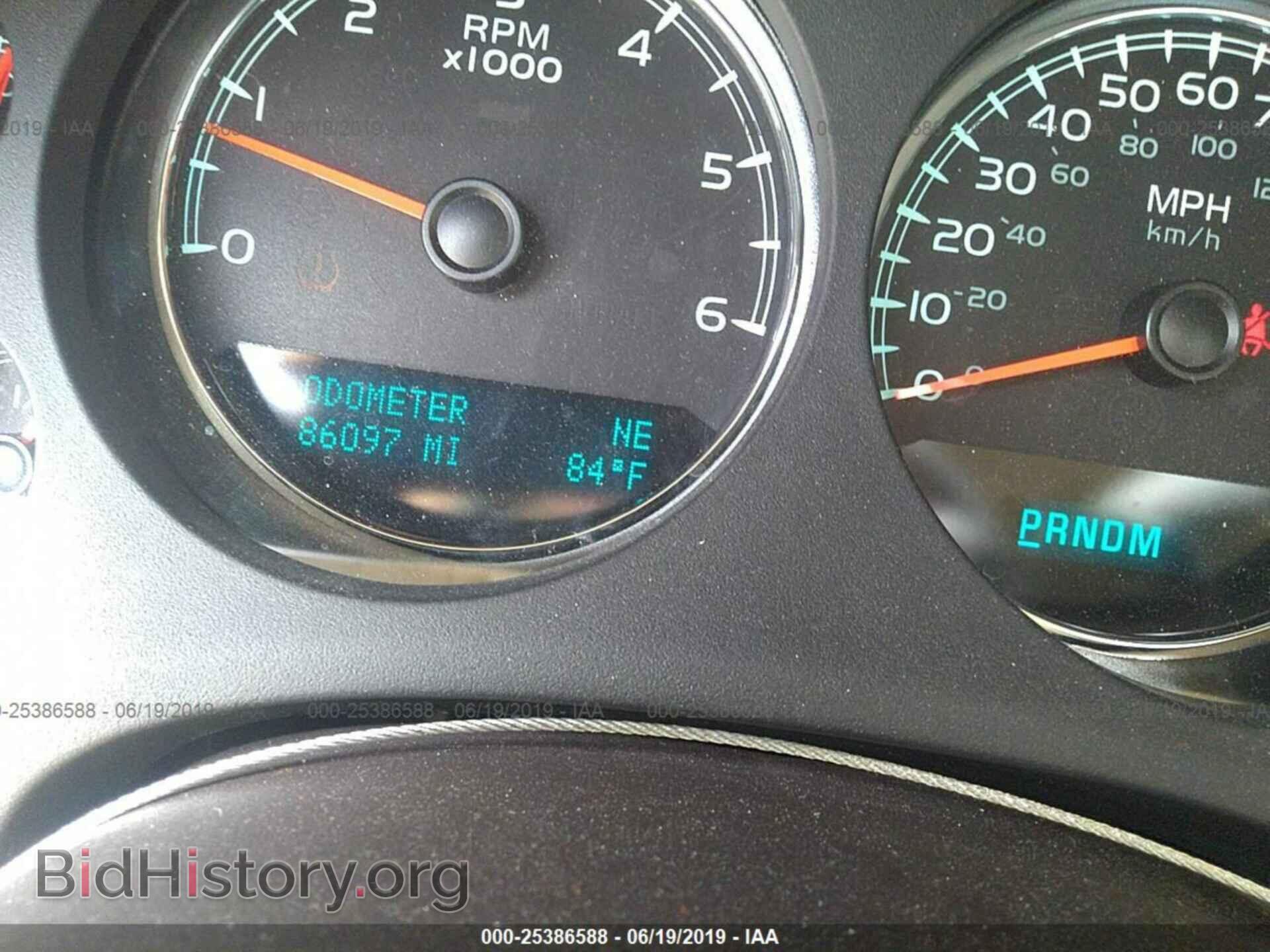 2011 GMC YUKON - VIN: 1GKS2EEF2BR195504 - Photo 7