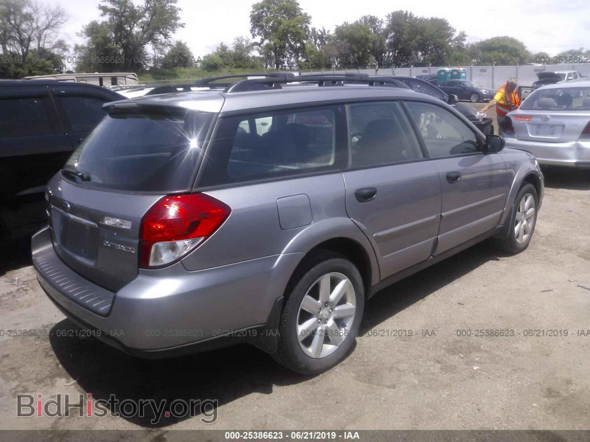2009 SUBARU OUTBACK - VIN: 4S4BP61C497317005 - Фото 4
