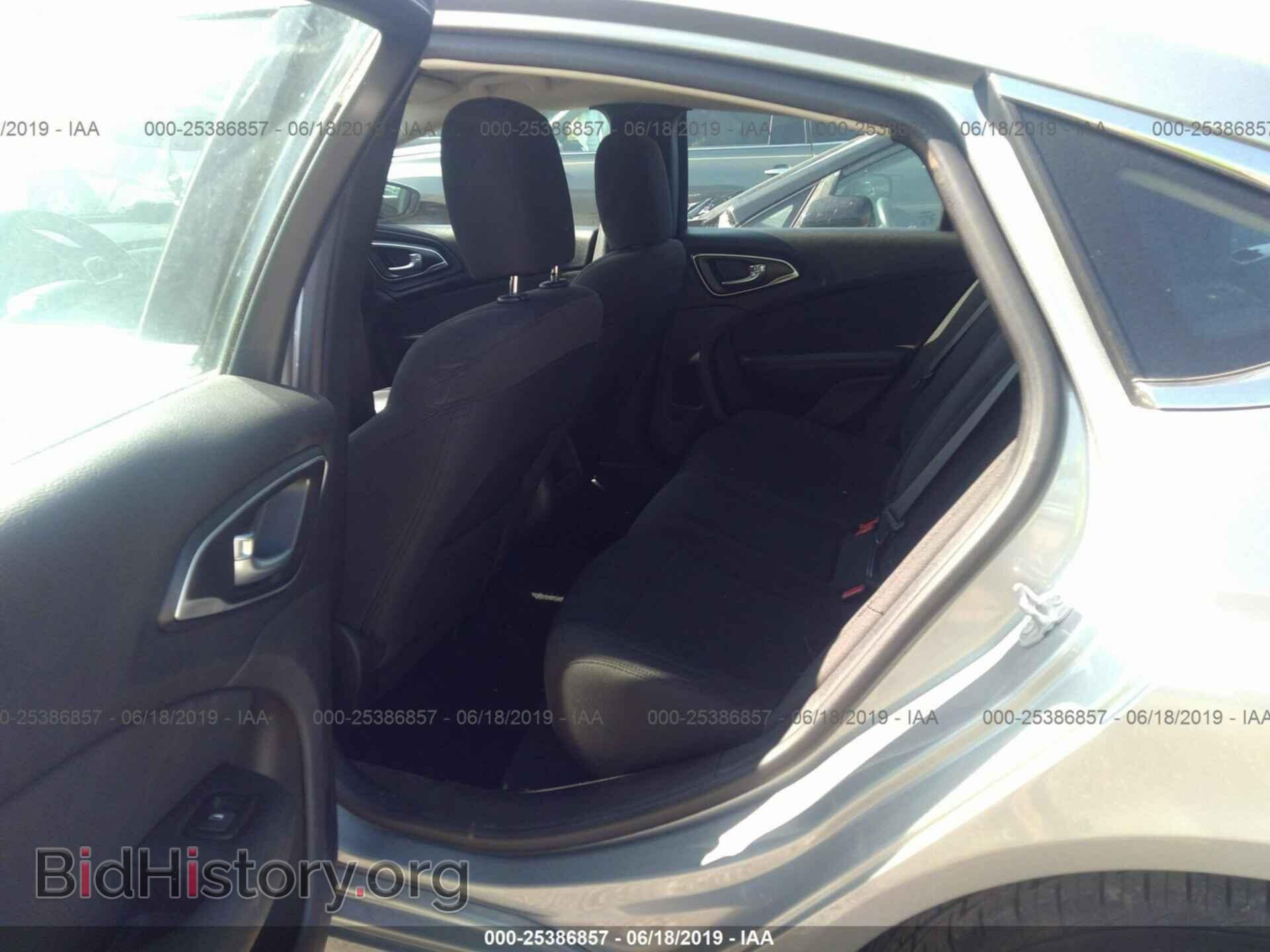2016 CHRYSLER 200 - VIN: 1C3CCCAB4GN136803 - Photo 8
