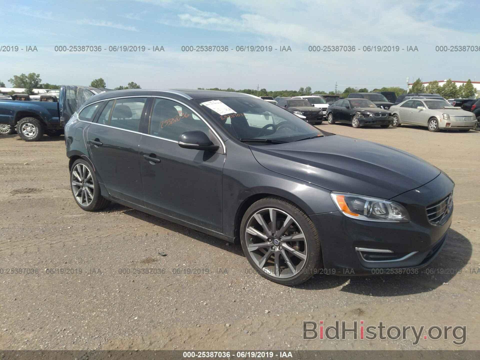 Photo YV140MEM3F1241178 - VOLVO V60 2015