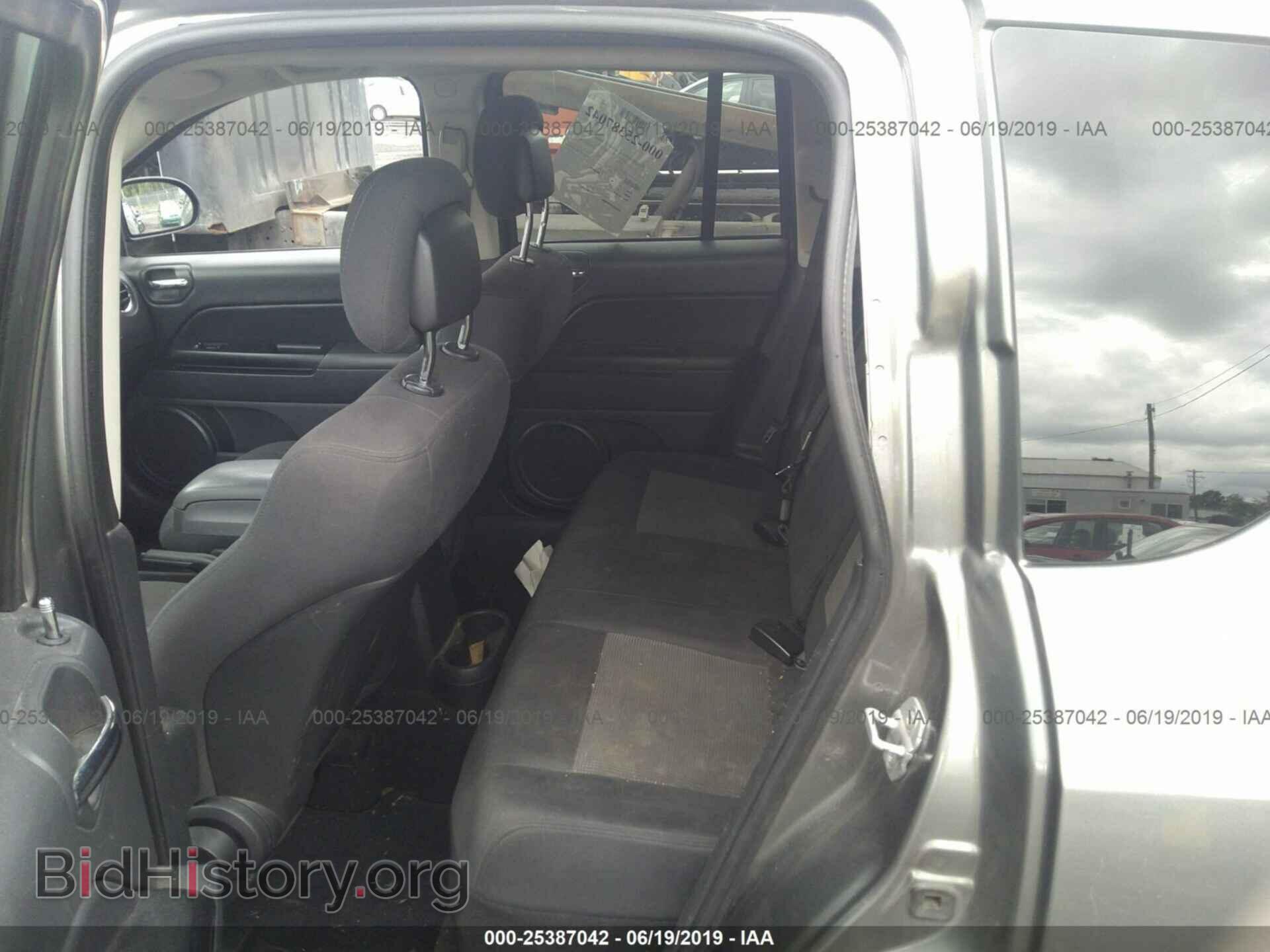 2011 JEEP COMPASS - VIN: 1J4NF1FB1BD235189 - Фото 8