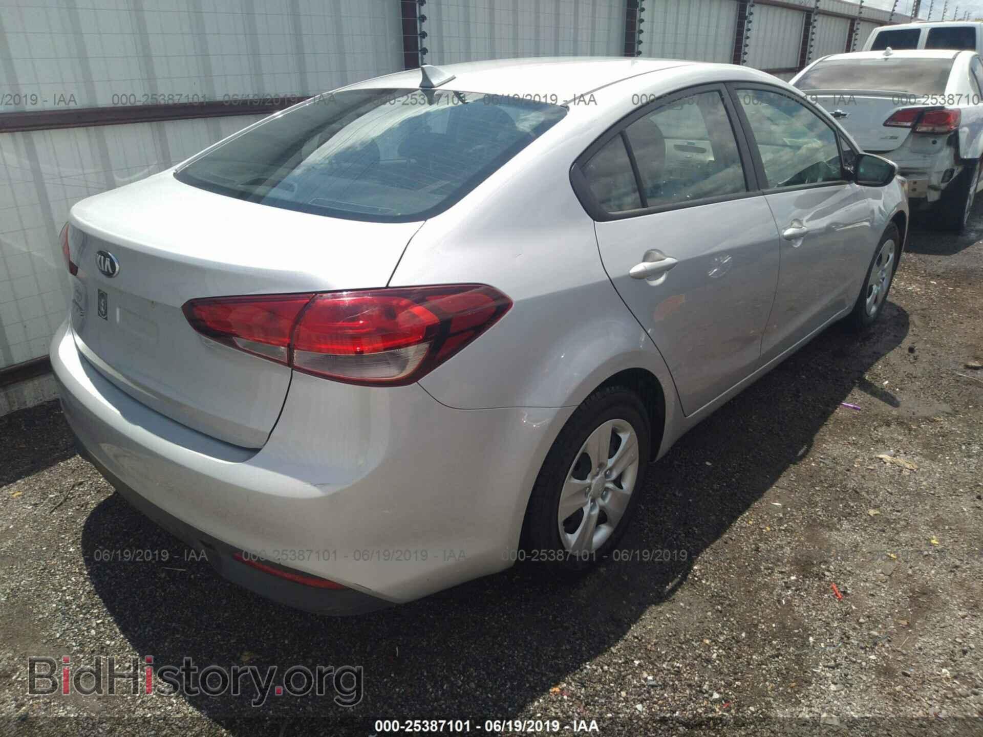 2017 KIA FORTE - VIN: 3KPFK4A75HE036406 - Фото 4
