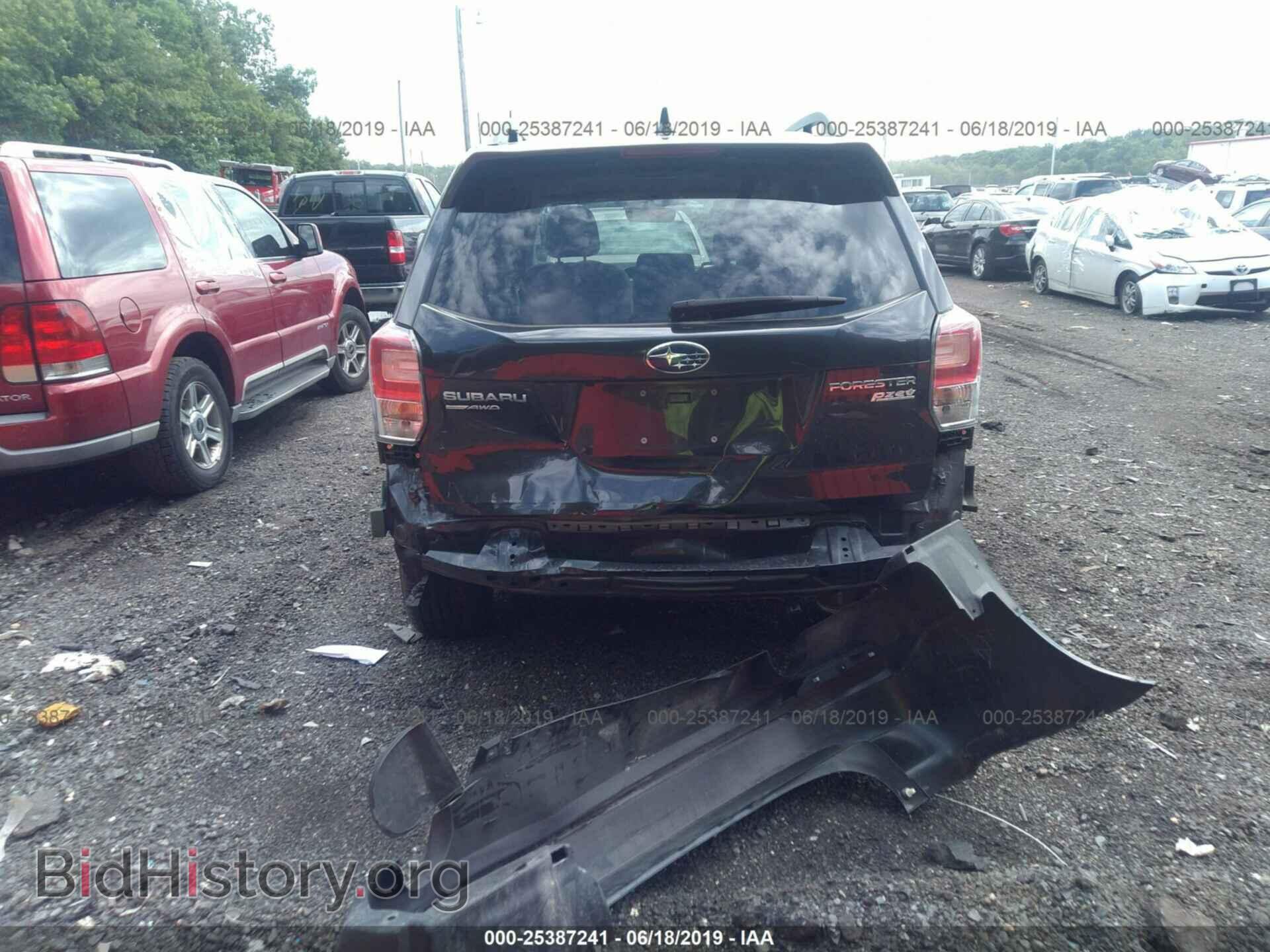 2017 SUBARU FORESTER - VIN: JF2SJAEC9HH404802 - Photo 6