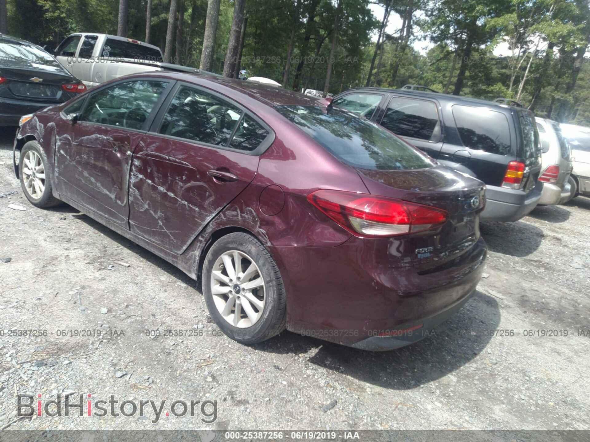 2017 KIA FORTE - VIN: 3KPFL4A76HE016713 - Photo 3
