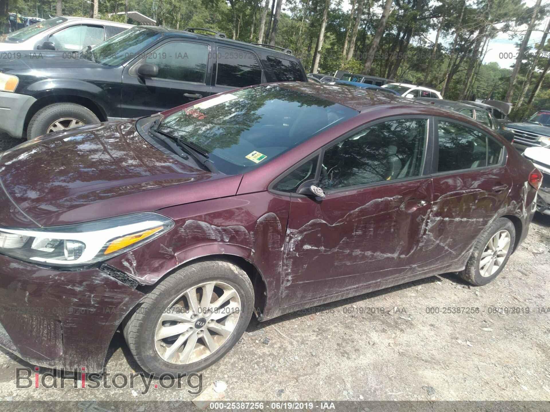 2017 KIA FORTE - VIN: 3KPFL4A76HE016713 - Photo 6