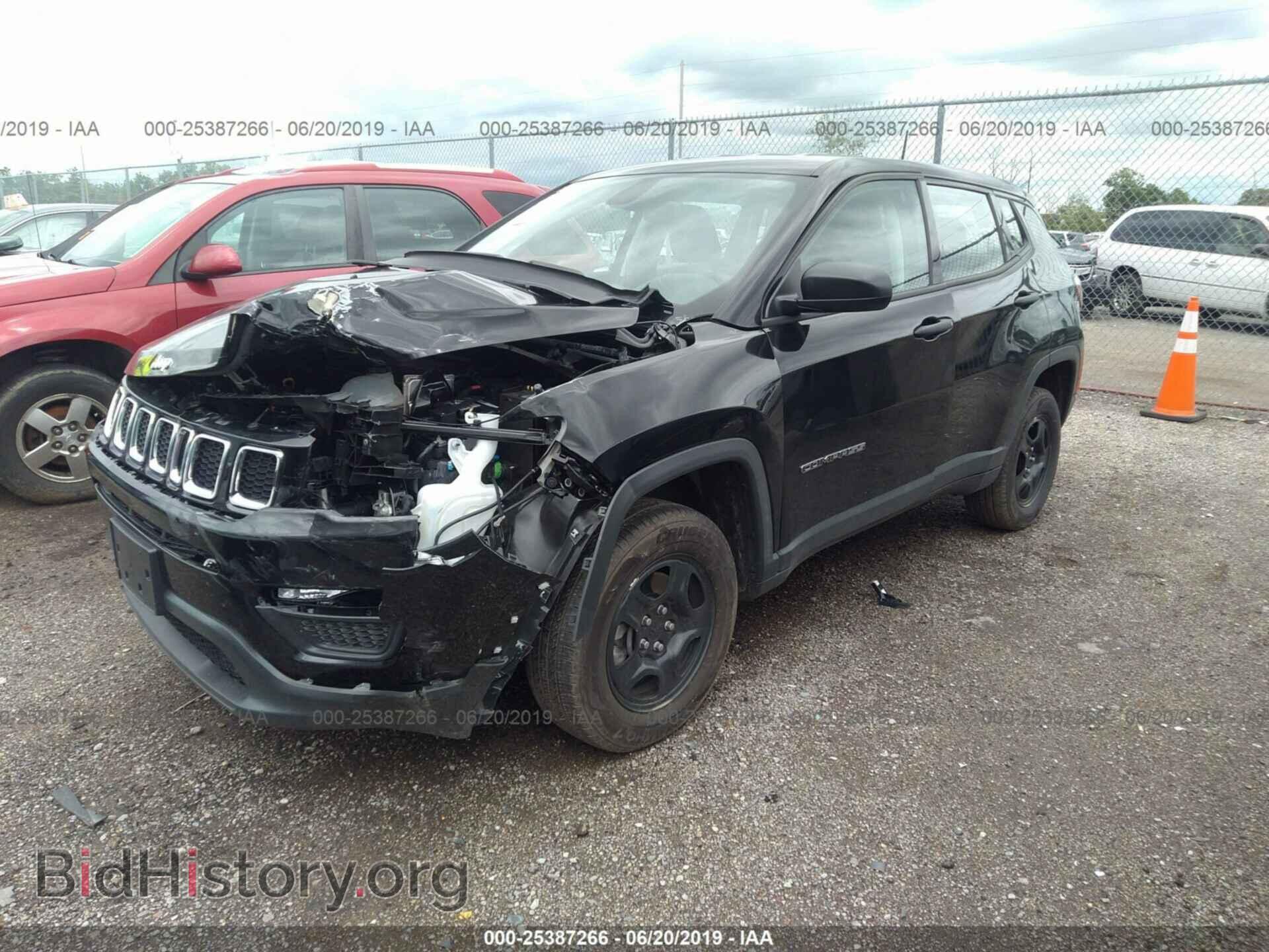 2018 JEEP COMPASS - VIN: 3C4NJDAB1JT232878 - Photo 2
