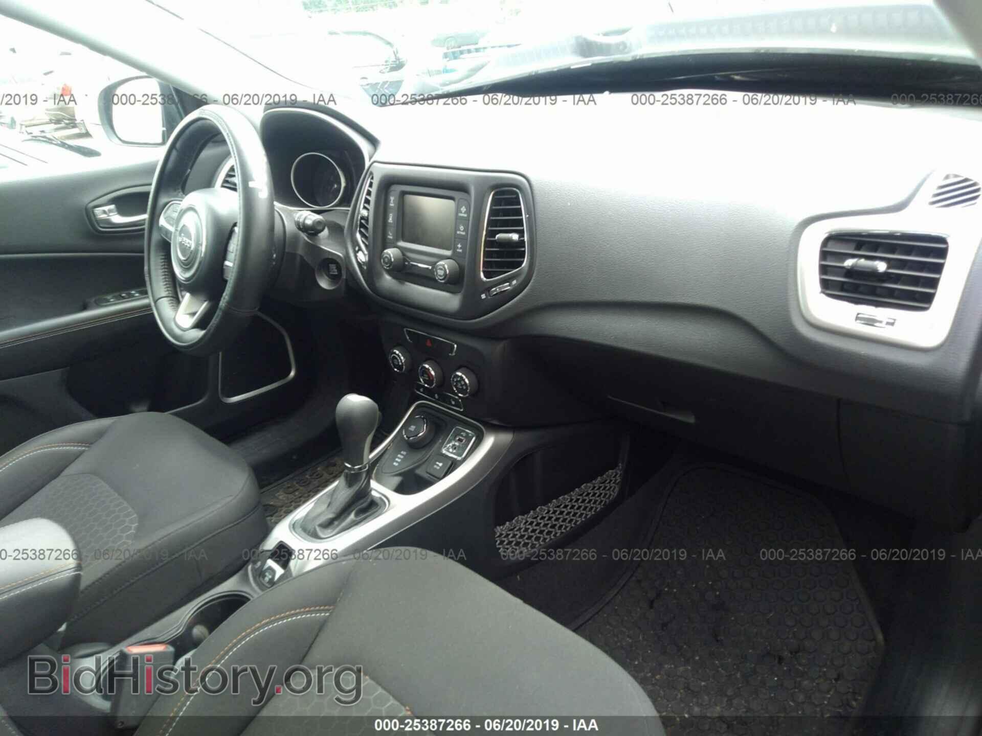 2018 JEEP COMPASS - VIN: 3C4NJDAB1JT232878 - Photo 5