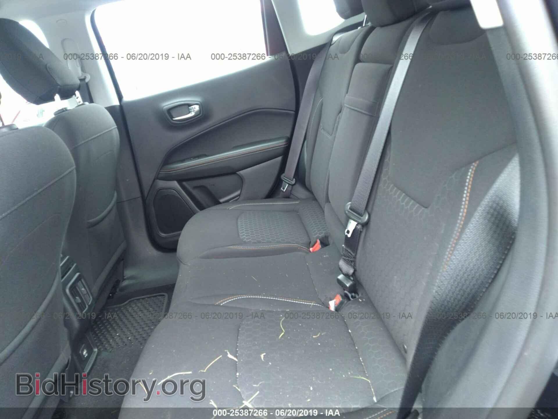 2018 JEEP COMPASS - VIN: 3C4NJDAB1JT232878 - Photo 8